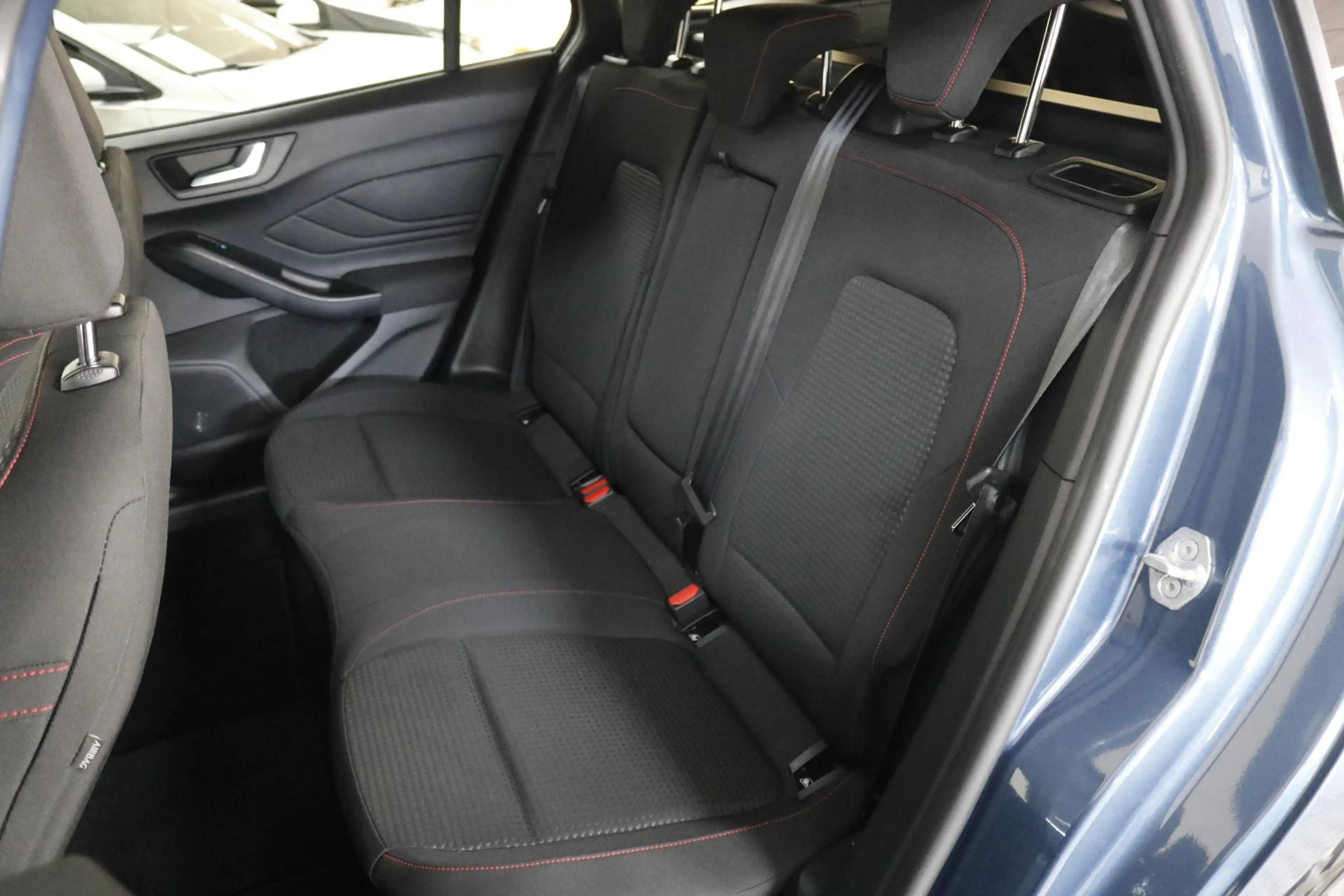 Ford Focus Wagon 1.0 EcoBoost Hybrid ST Line Style Clima | Wi — photo 5