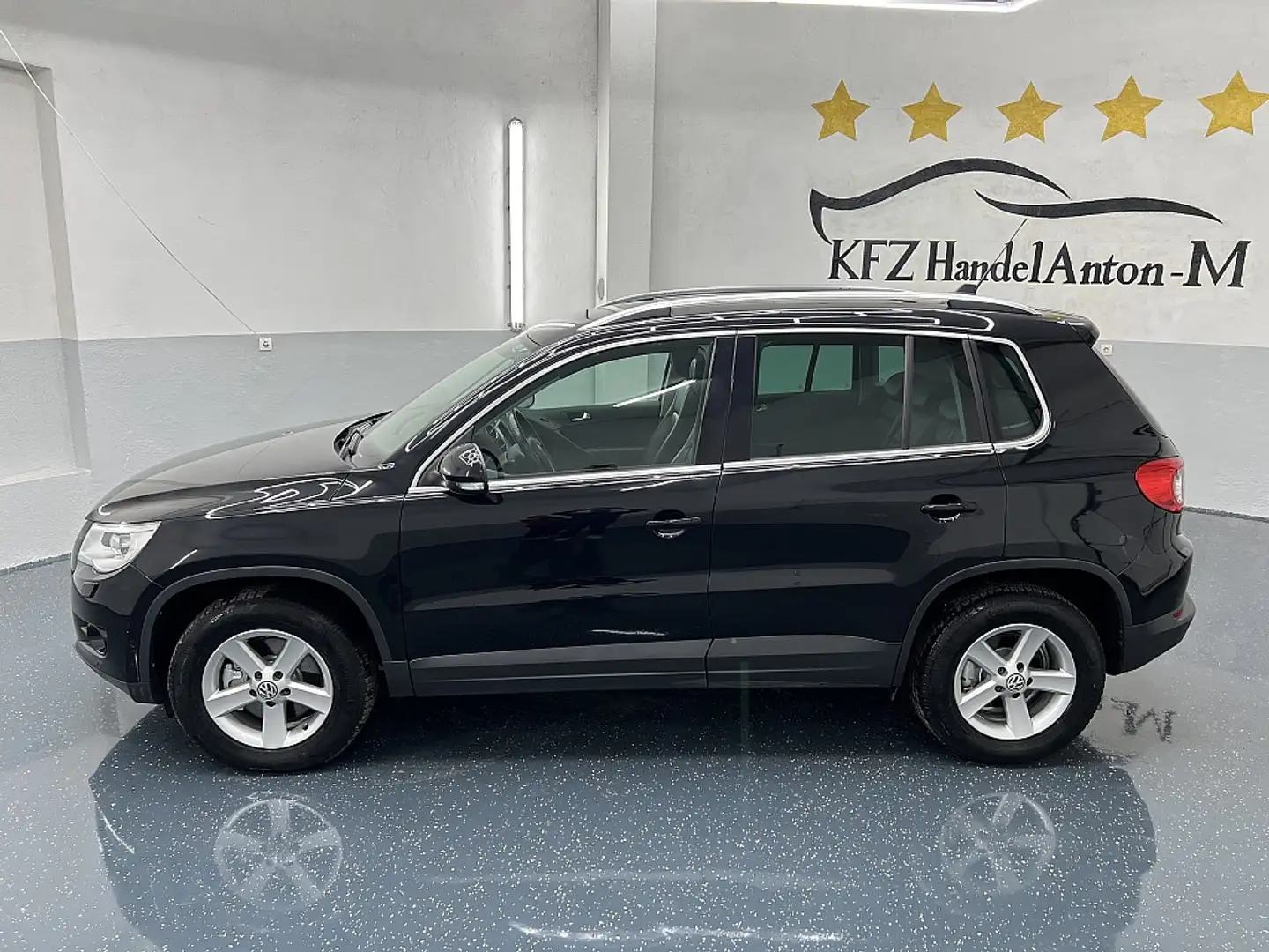 Volkswagen Tiguan 2,0 TDI Sport&Style * NAVI + CARPLAY * SOFORT F... Schwarz - 2
