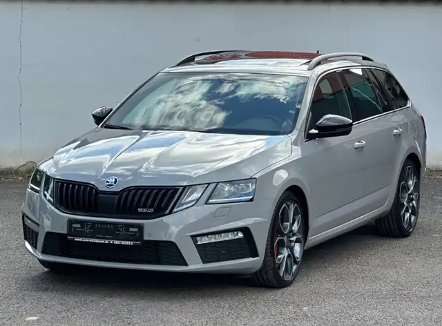 Skoda Octavia Combi 2.0 TSI DSG RS 180kW