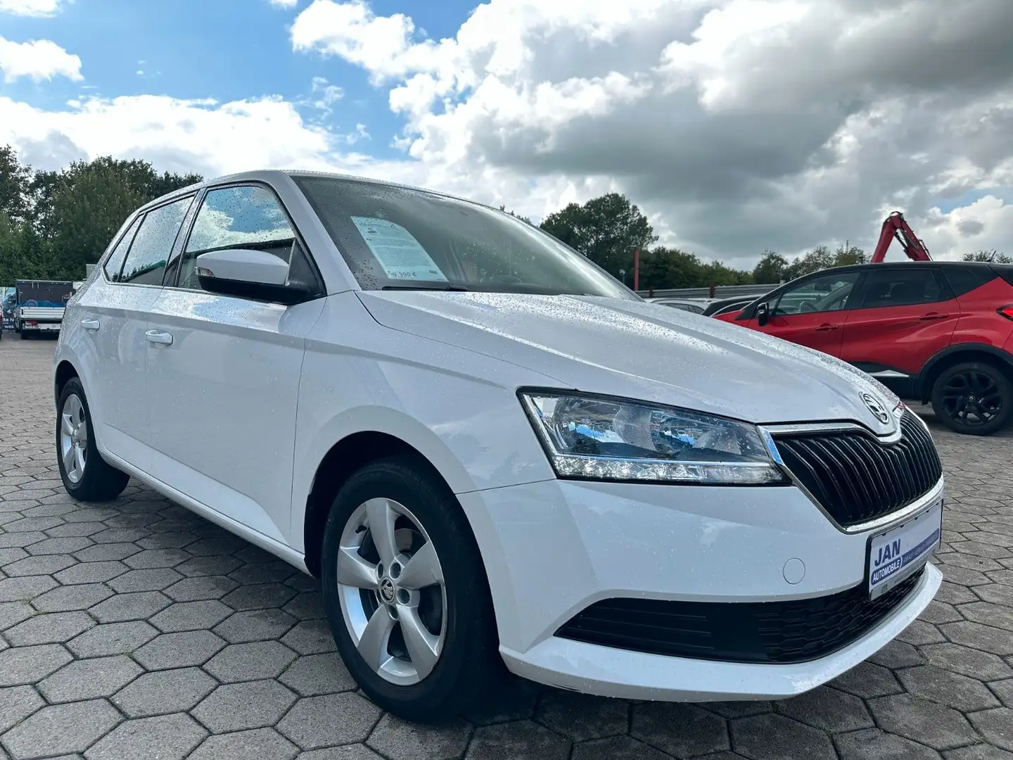 Skoda Fabia 1.0 MPI Active Tempomat SHZ Weiß - 2