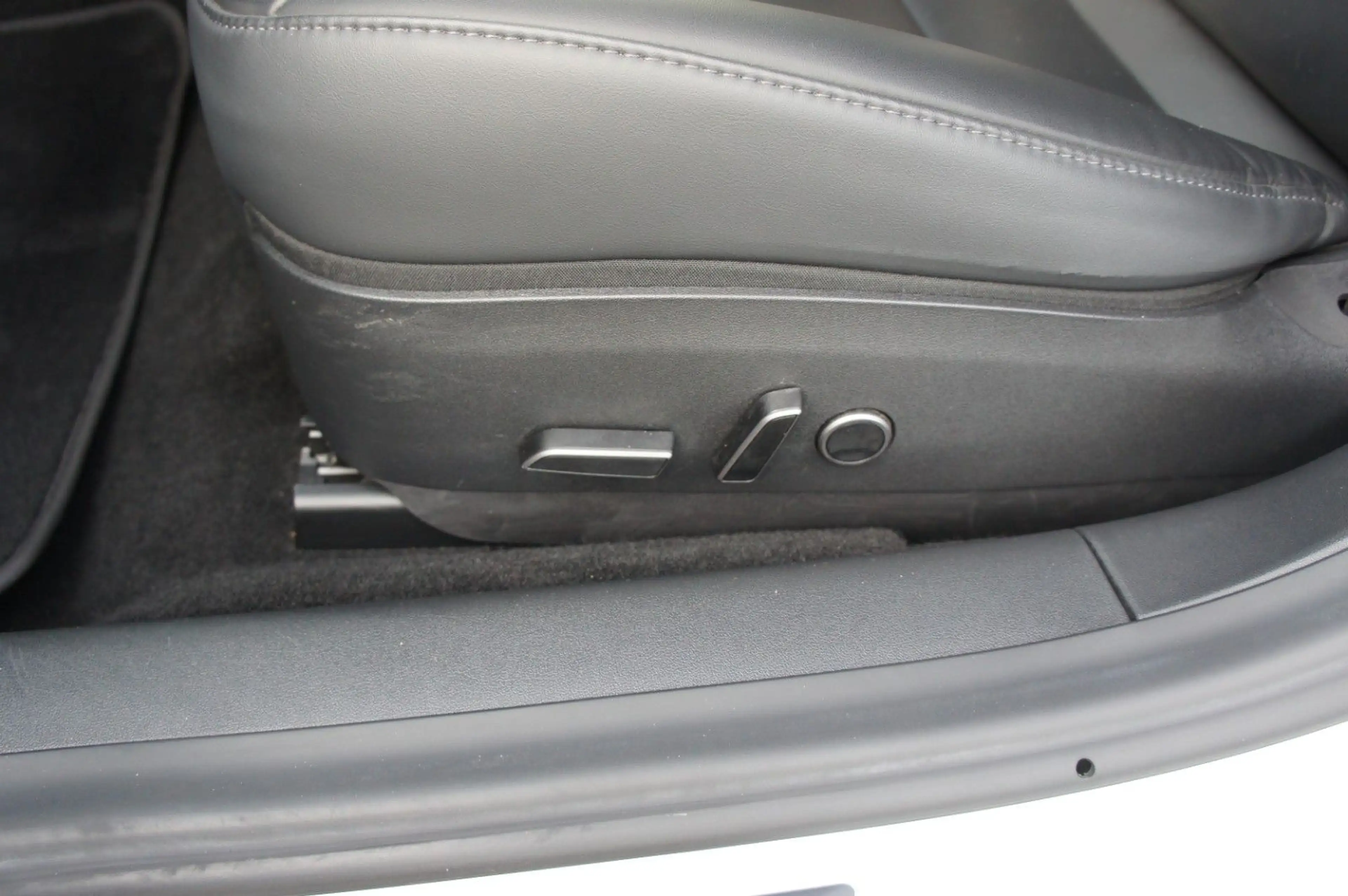 Tesla Model 3 Standard Range Plus *LEDER*19Z*SoH93,4%* — photo 12