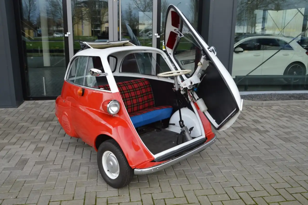 BMW Isetta 300 *1959* gerestaureerd Rood/Wit, foto 10
