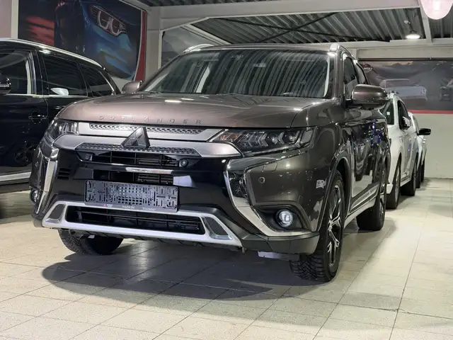 Mitsubishi Outlander 2.0 4x4 Diamant Edition+Automaat-7pl-2019