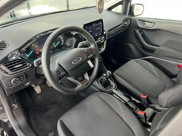 Ford Fiesta view 13