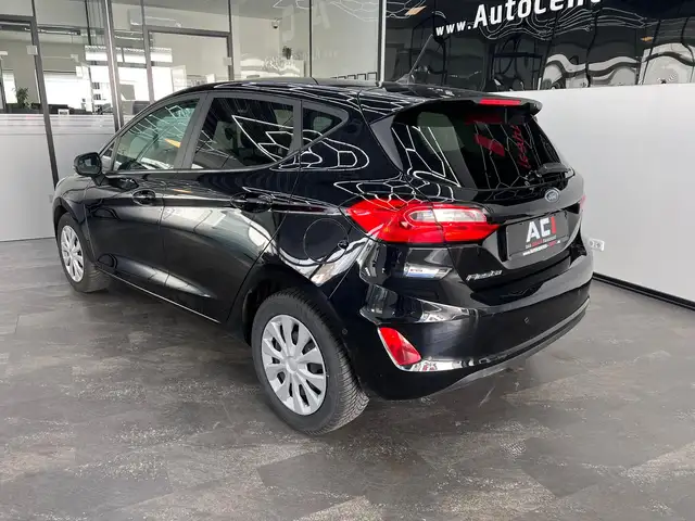 Ford Fiesta view 5