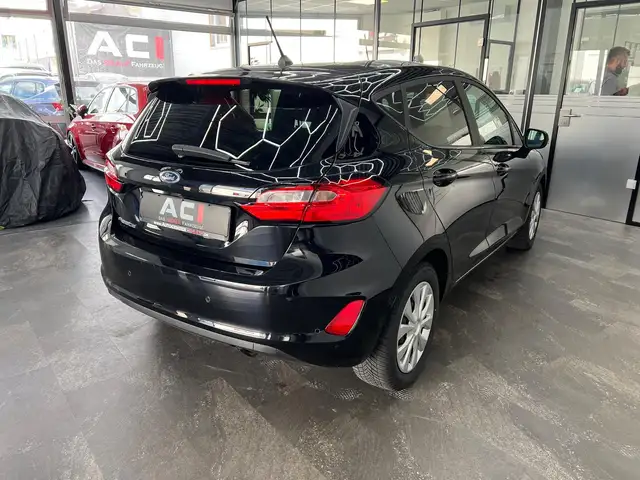 Ford Fiesta view 7