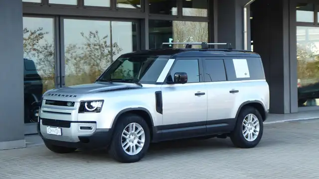 Land Rover Defender 110 2.0 SD4 AWD Auto S 7pt