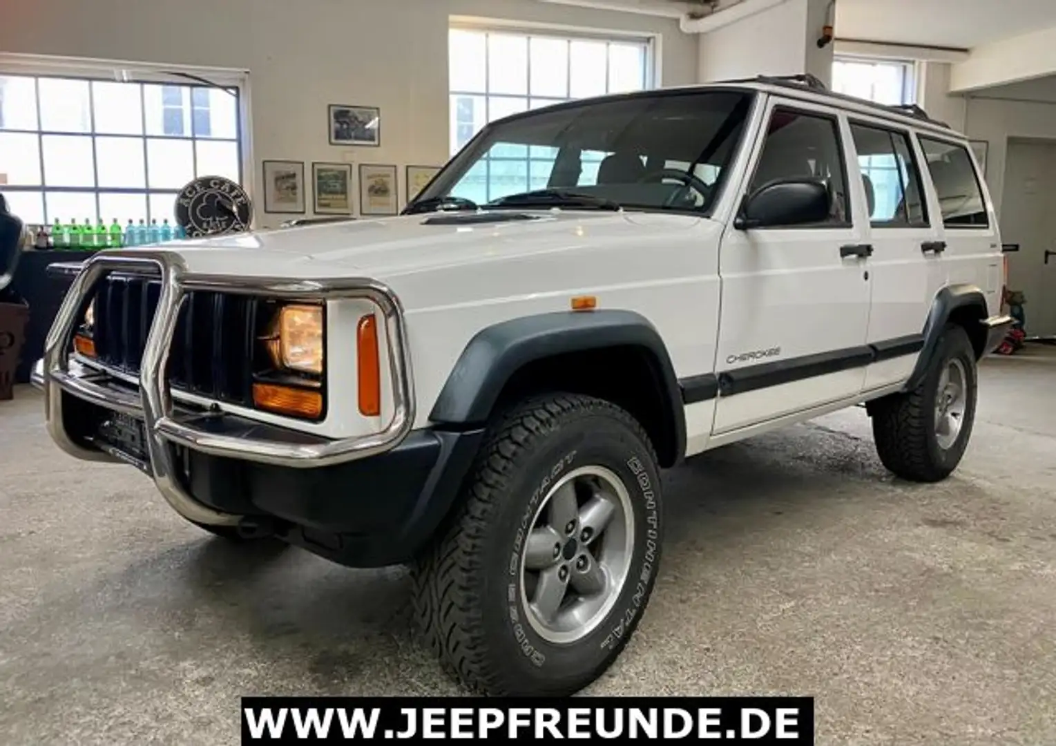 Jeep Cherokee Klassiker ! 2,5l Benzin ! Robust ! Blanc - 1