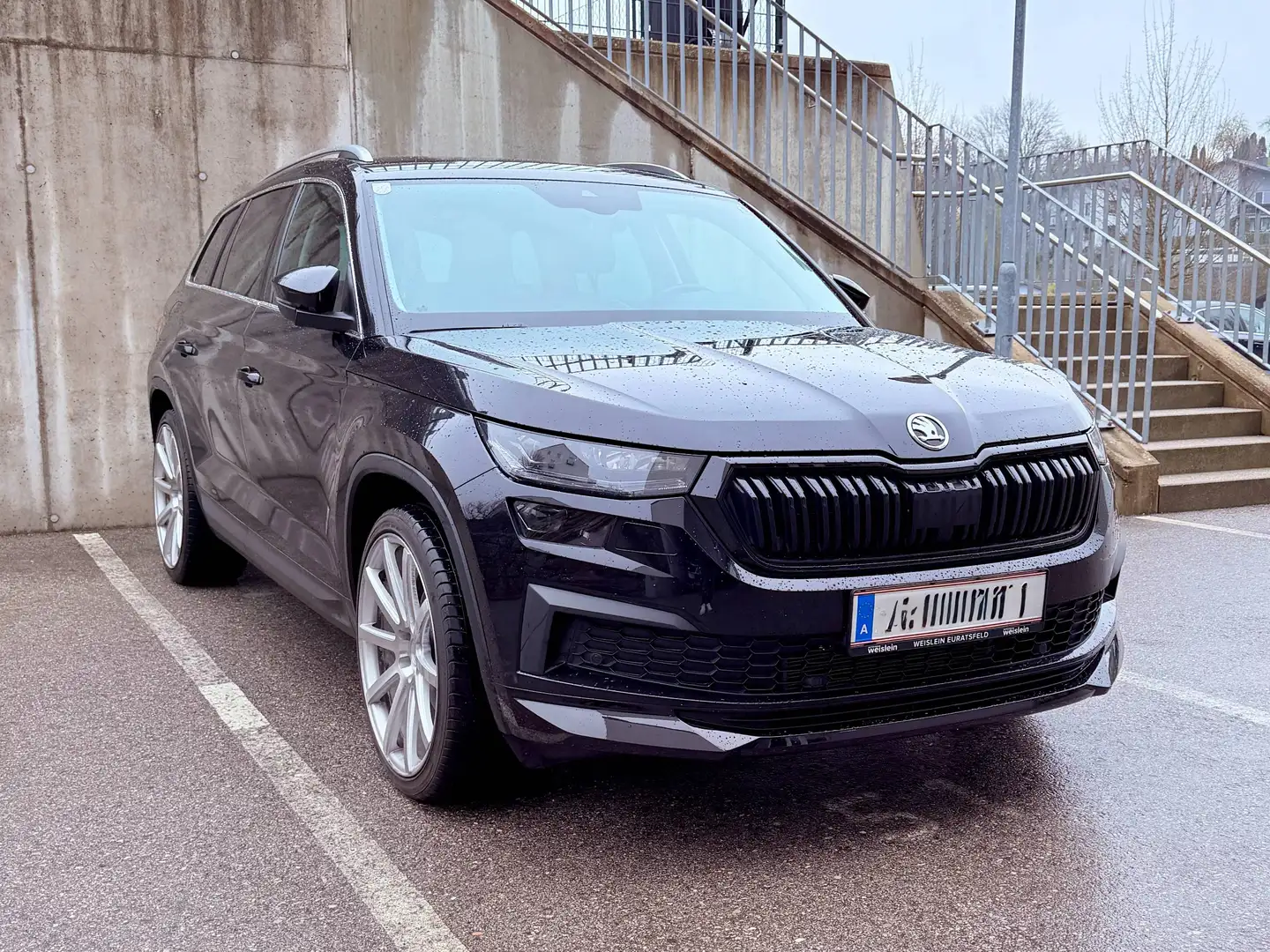 Skoda Kodiaq Kodiaq 2,0 TDI SCR 4x4 Style SC DSG Style SC Schwarz - 1