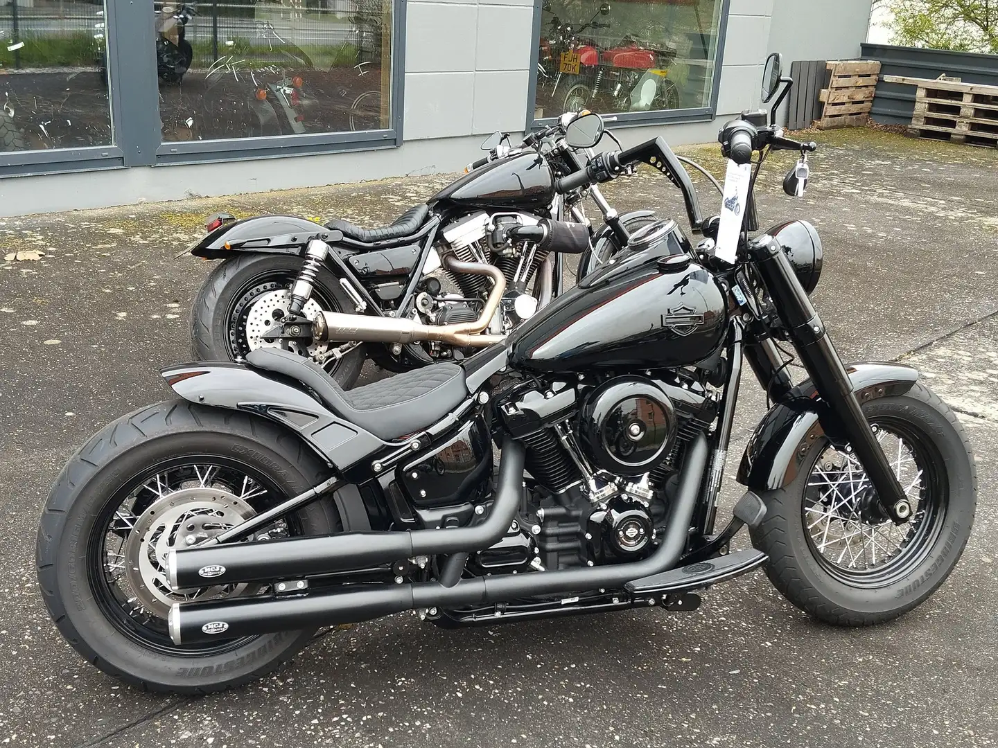 Harley-Davidson Softail Slim Schwarz - 1