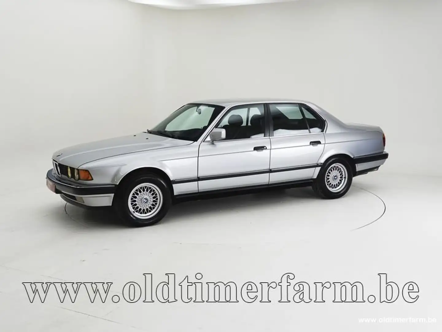 BMW 730 i E32 '89 CH3355 Stříbrná - 1