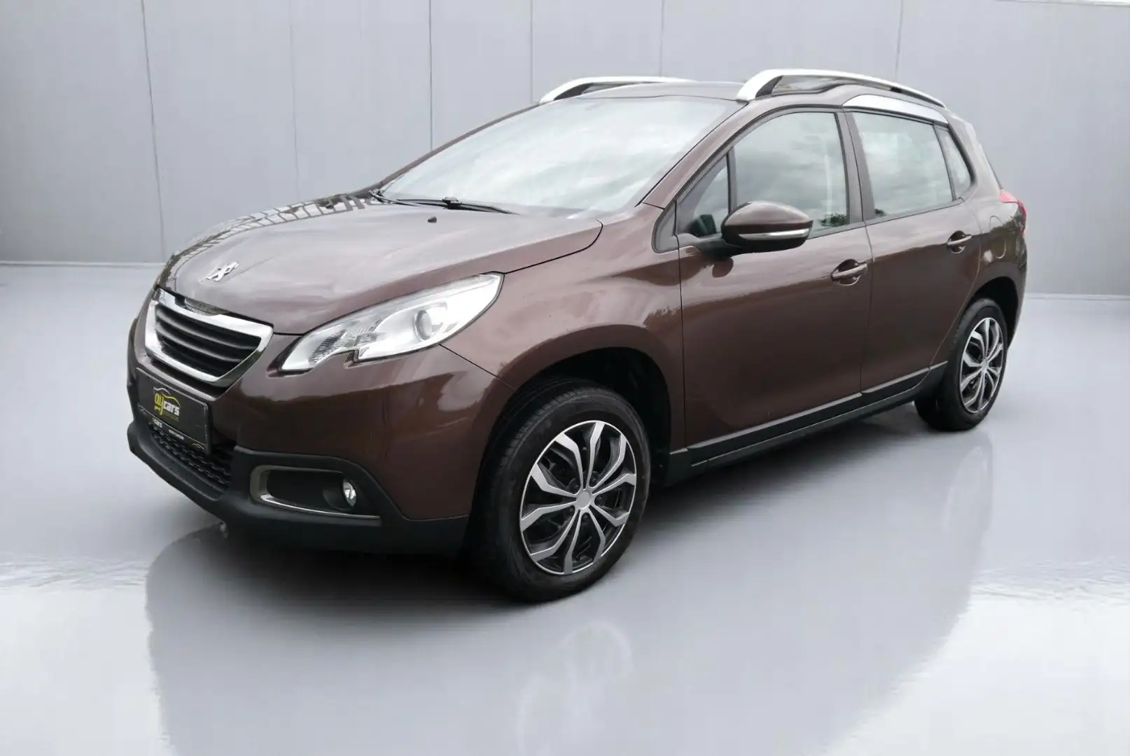 Peugeot 2008 Active, PDC, Touchscreen Braun - 1