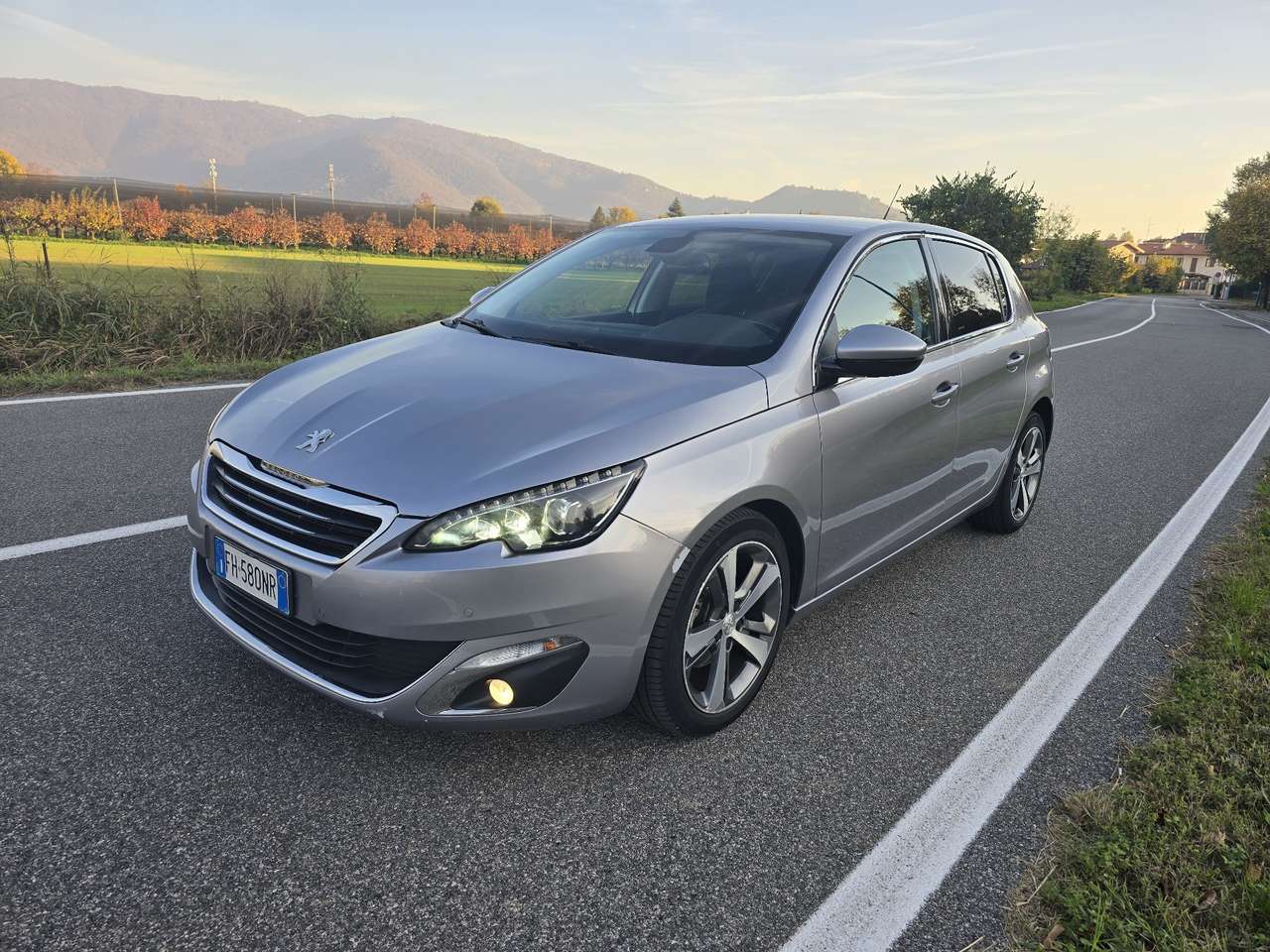 Peugeot 308 5p 1.6 bluehdi Gt Line s&s 120cv eat6