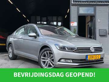 1.8 TSI Business Edition R|Camera|PANO|LED