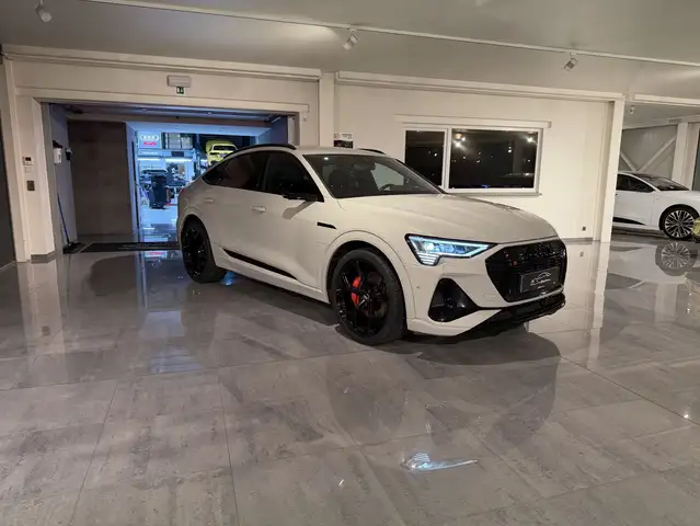 Audi Q8 e-tron