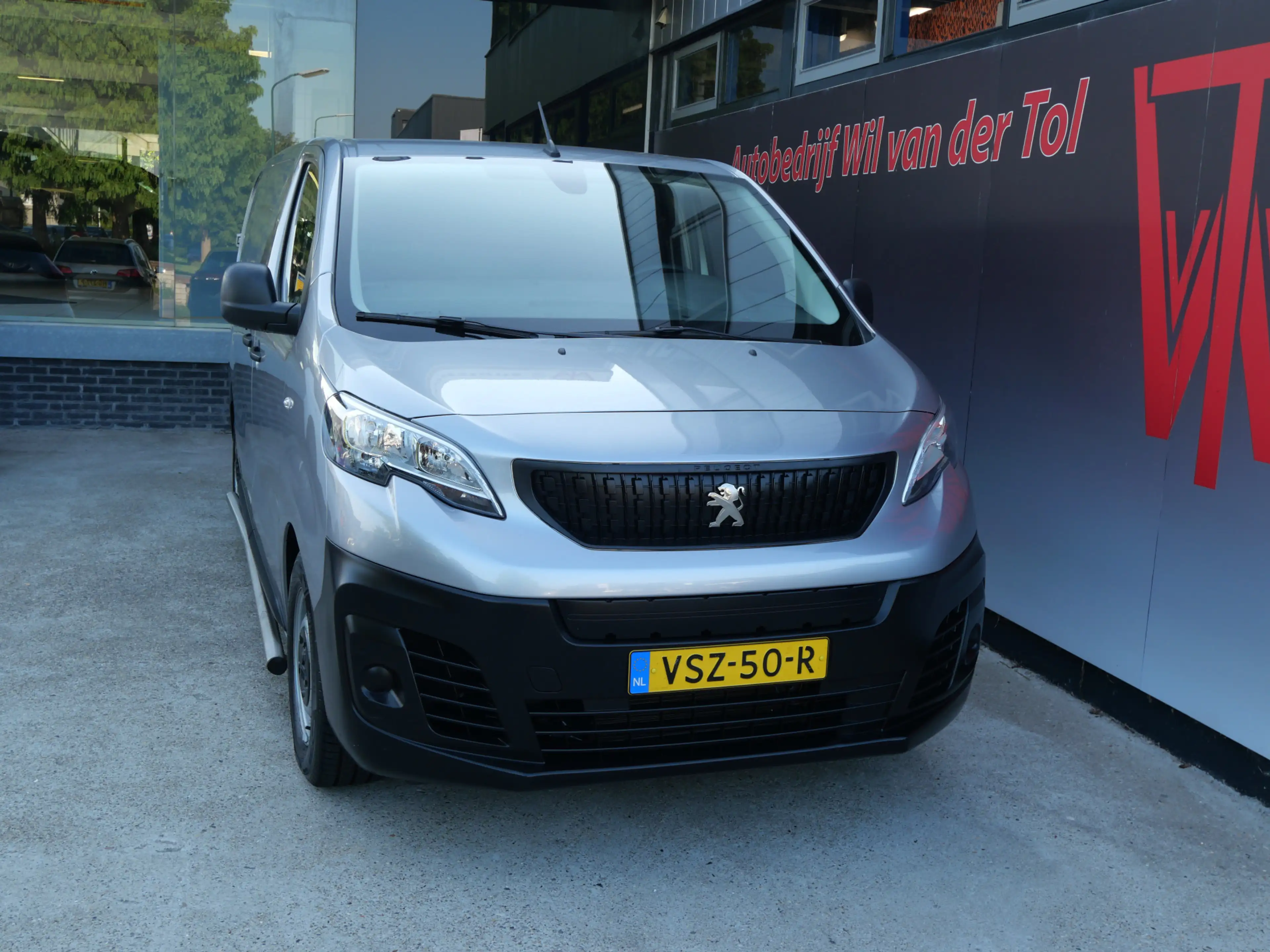 Peugeot e-Expert Long Premium 75 kWh | L3 | CARPLAY | CRUISE | AIRC — photo 2