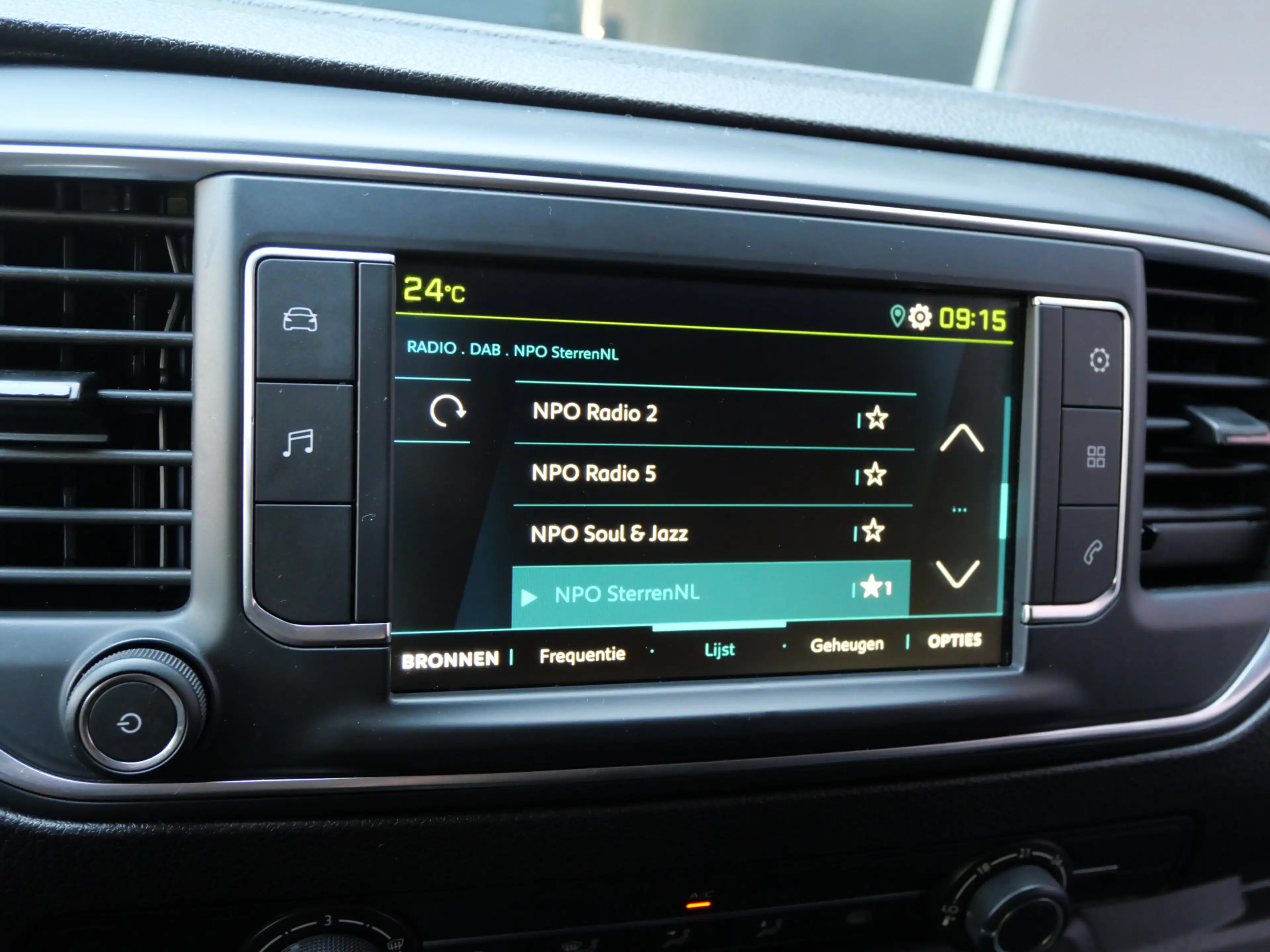 Peugeot e-Expert Long Premium 75 kWh | L3 | CARPLAY | CRUISE | AIRC — photo 10