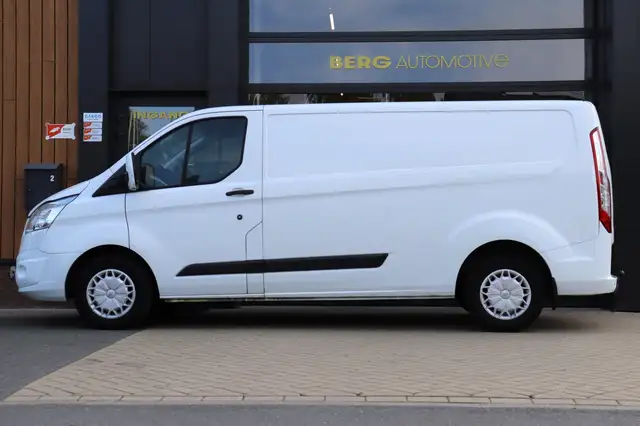 Ford Transit Custom view 7