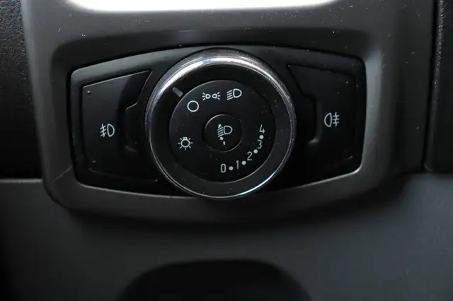 Ford Transit Custom view 17