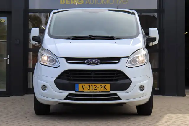Ford Transit Custom view 18