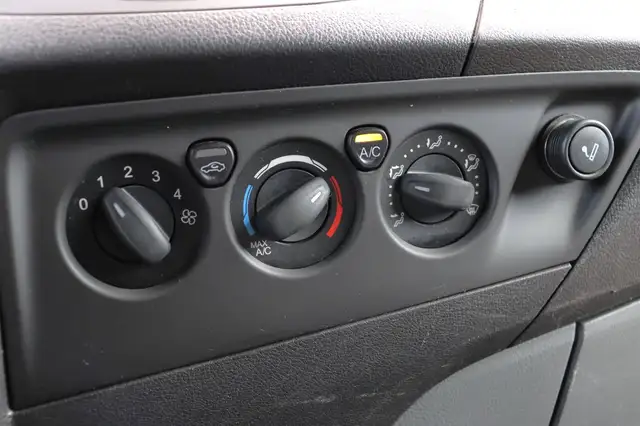Ford Transit Custom view 15