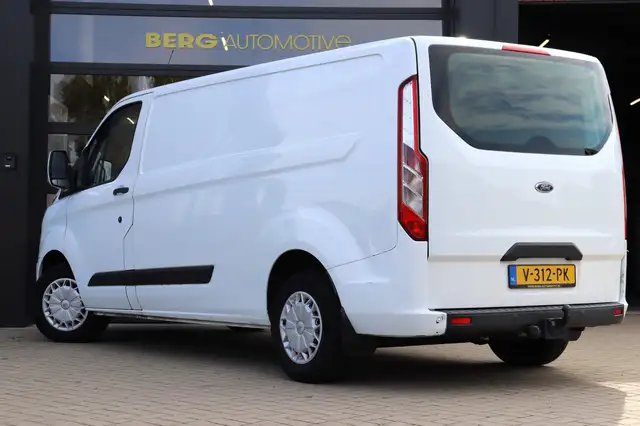 Ford Transit Custom view 12