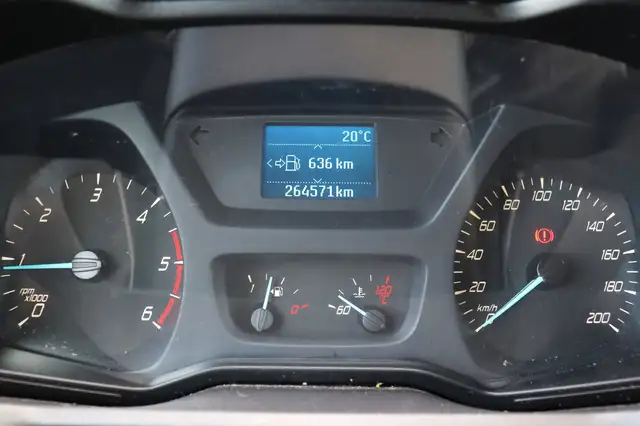 Ford Transit Custom view 9