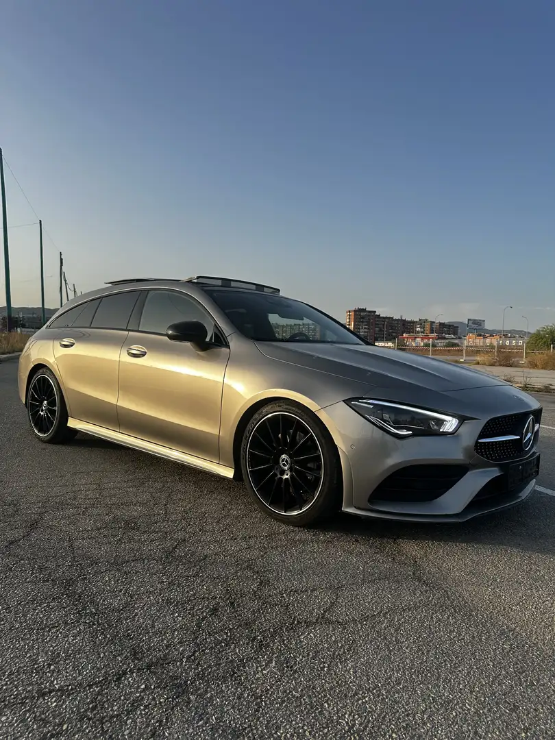 Mercedes-Benz CLA 200 Shooting Brake 200d PACK AMG Beige - 2
