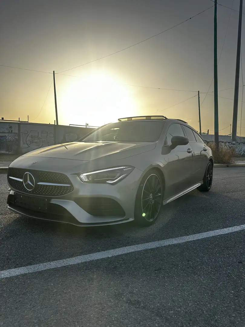 Mercedes-Benz CLA 200 Shooting Brake 200d PACK AMG Beige - 1