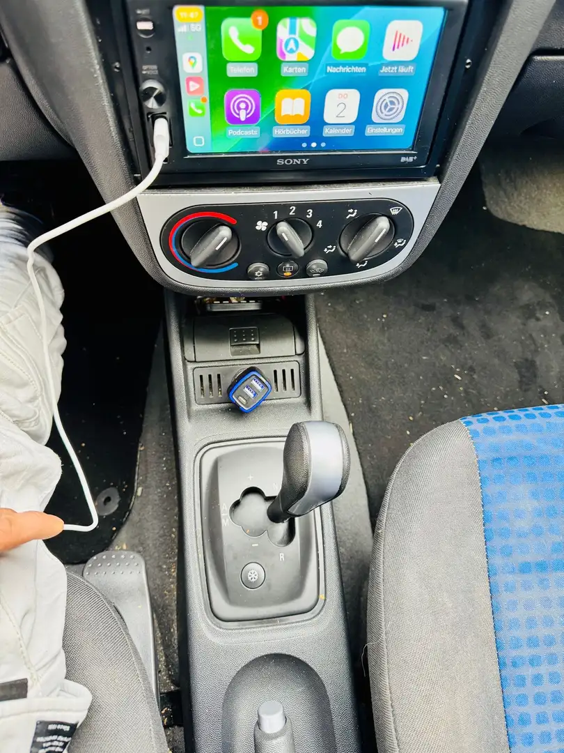 Opel Corsa Corsa 5-Türer 1.0 12V Easytronic Eco Срібний - 2