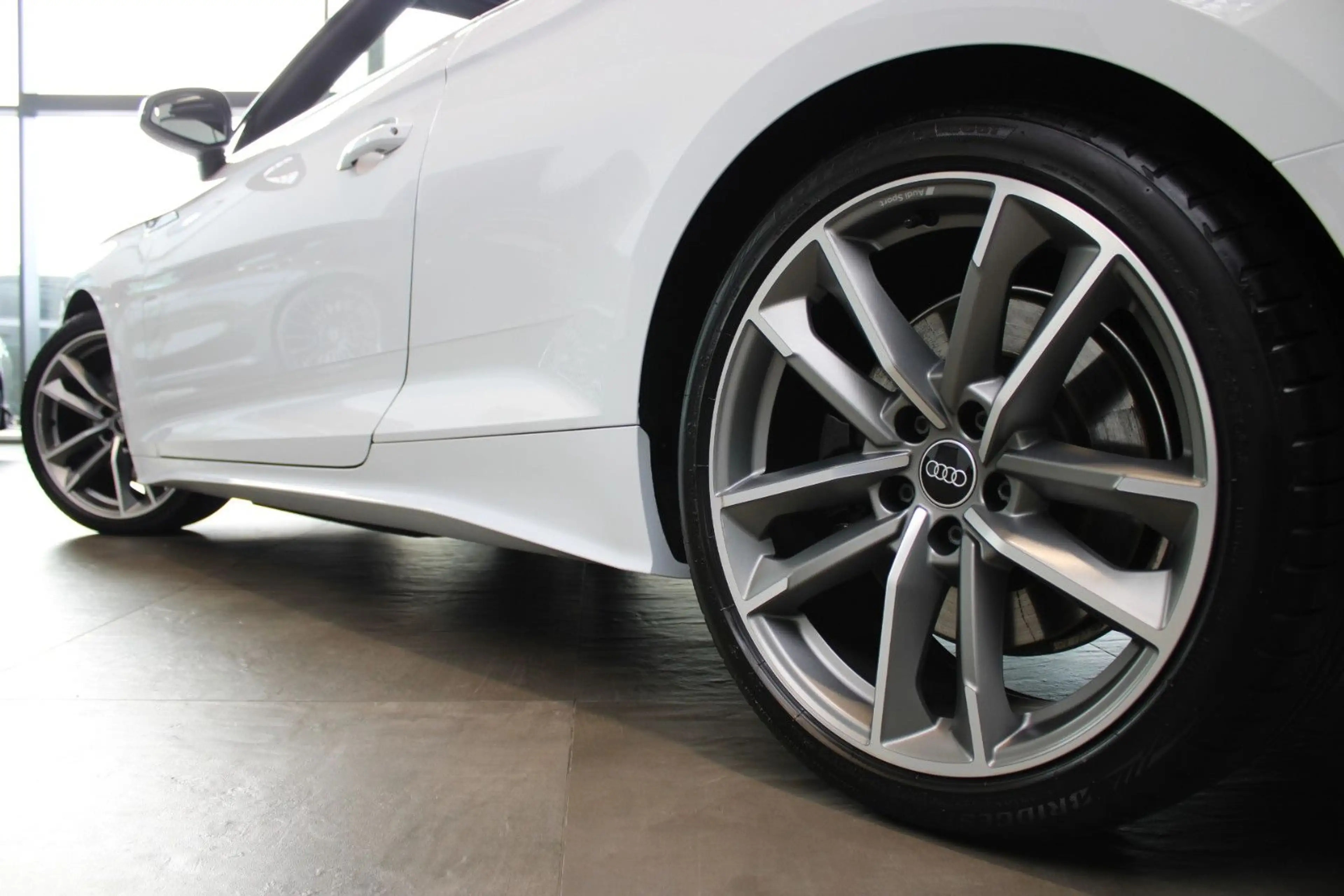 Audi S5 CABRIO CARBON/VIRTUAL/SPORTSITZE/HIFI/LED/19" — photo 5