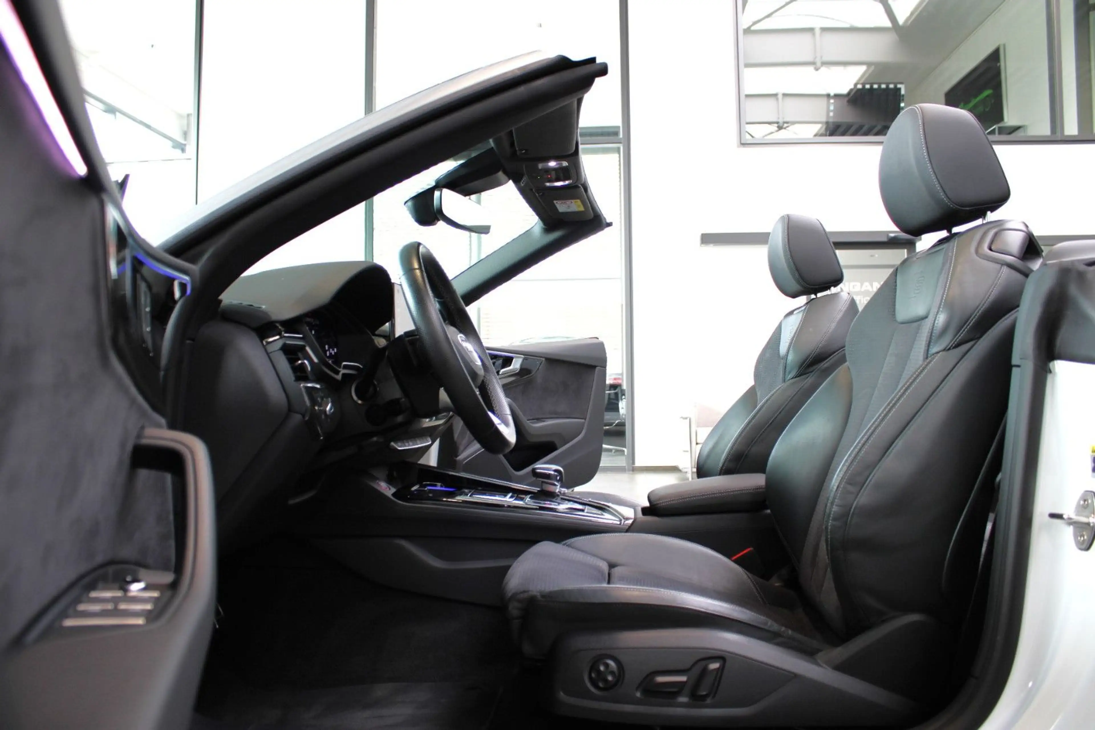 Audi S5 CABRIO CARBON/VIRTUAL/SPORTSITZE/HIFI/LED/19" — photo 2