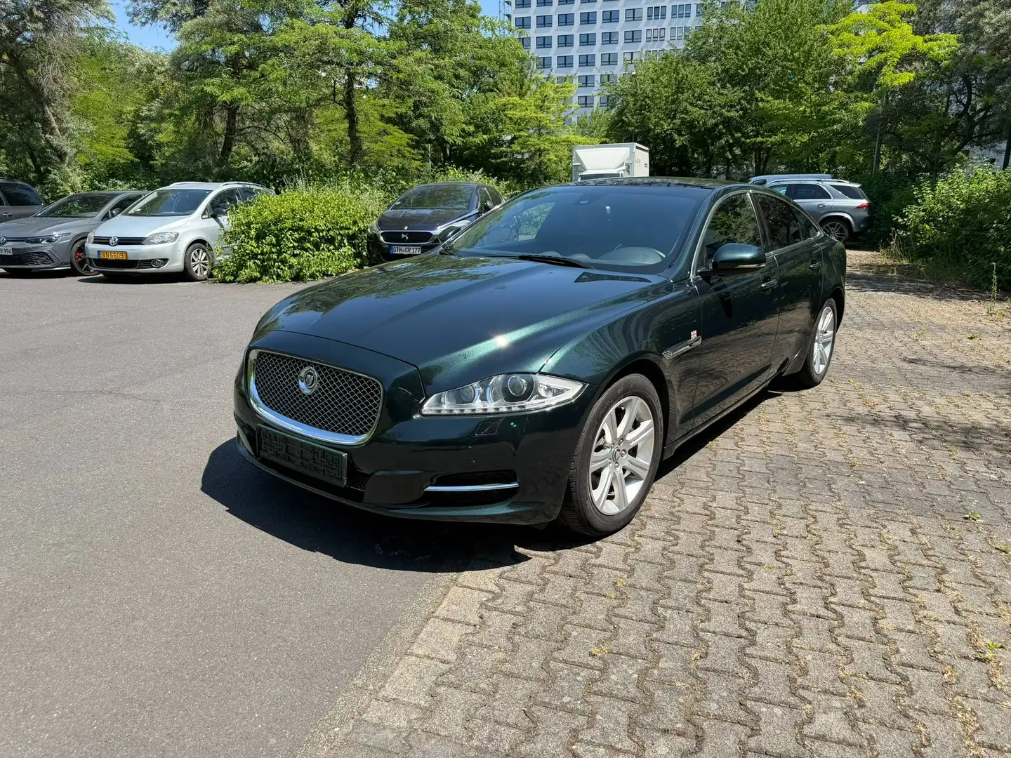 JAGUAR Xj
