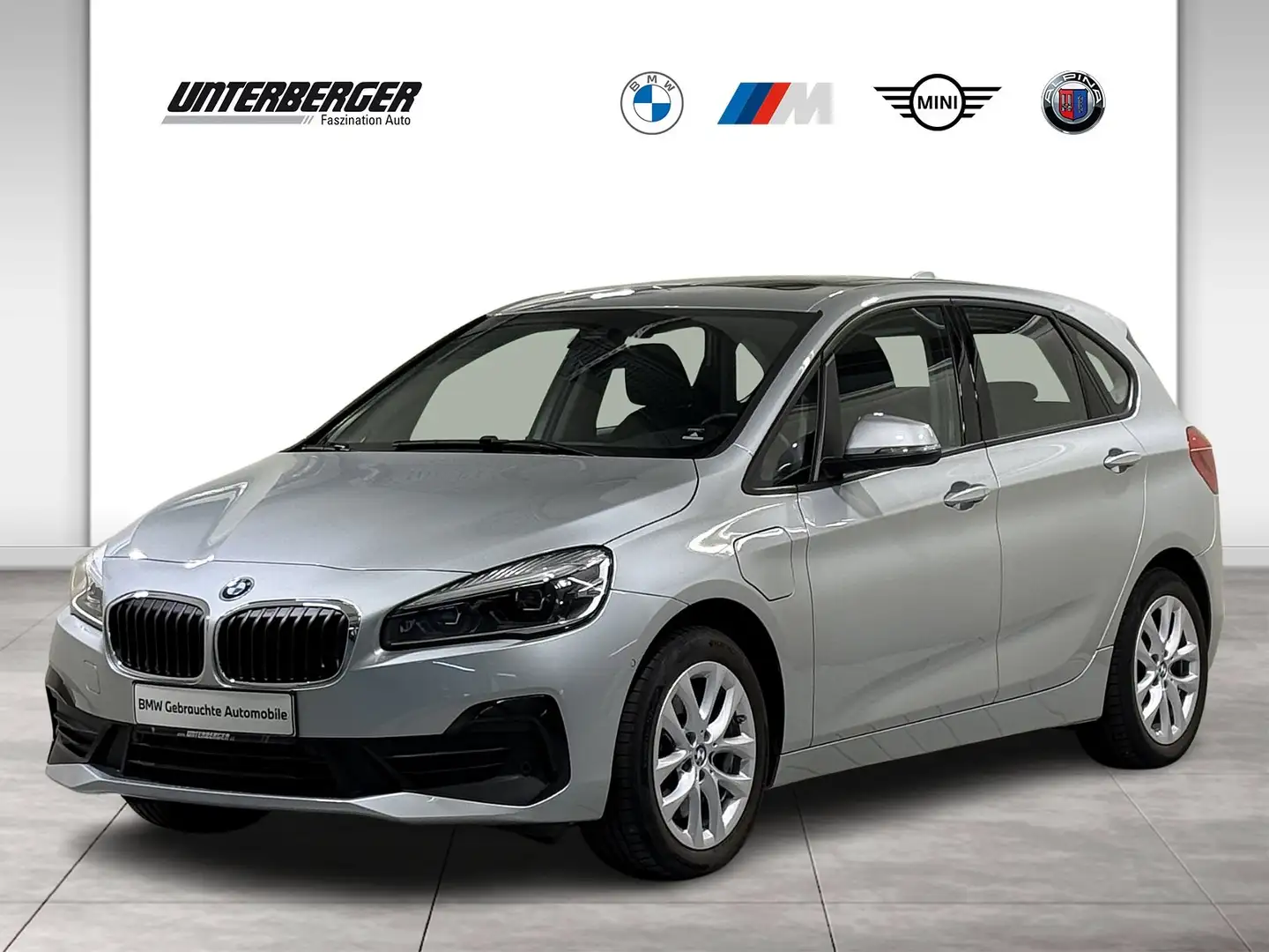 BMW 225 xe Active Tourer ACC DA+ PA RFK Pano Silber - 1