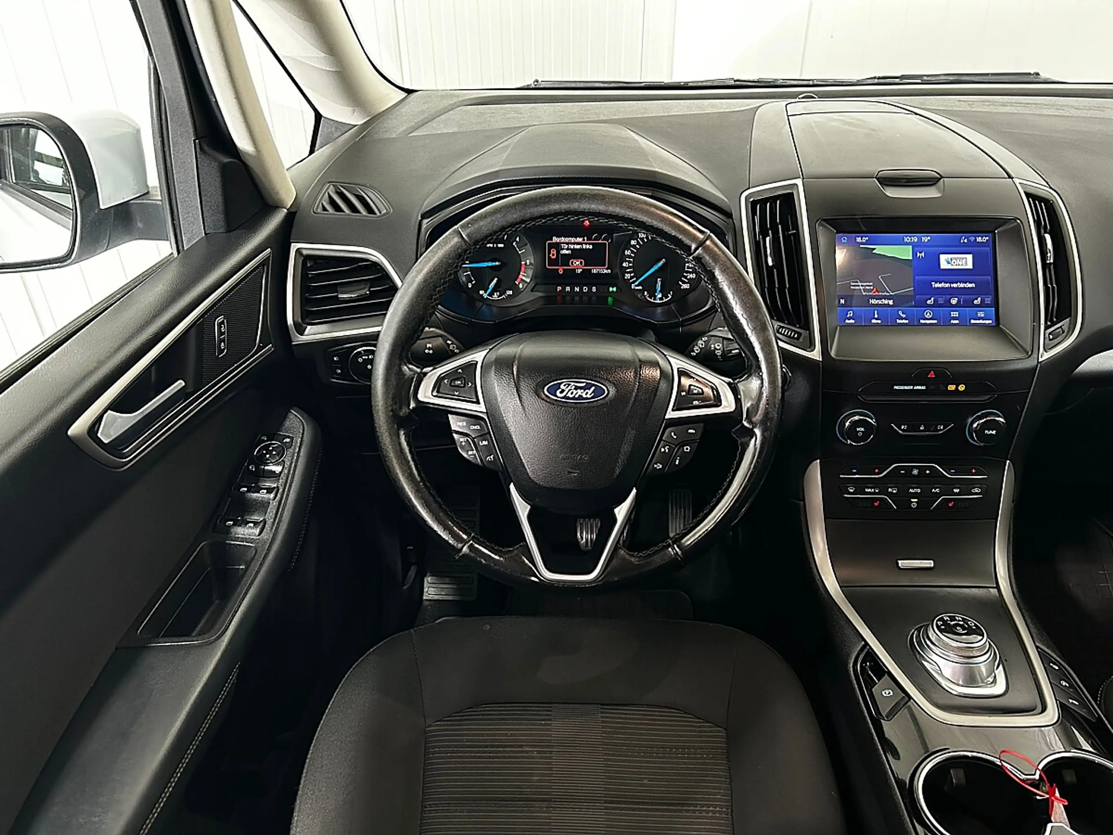 Ford Galaxy 2,0 EcoBlue Trend Aut. — photo 8