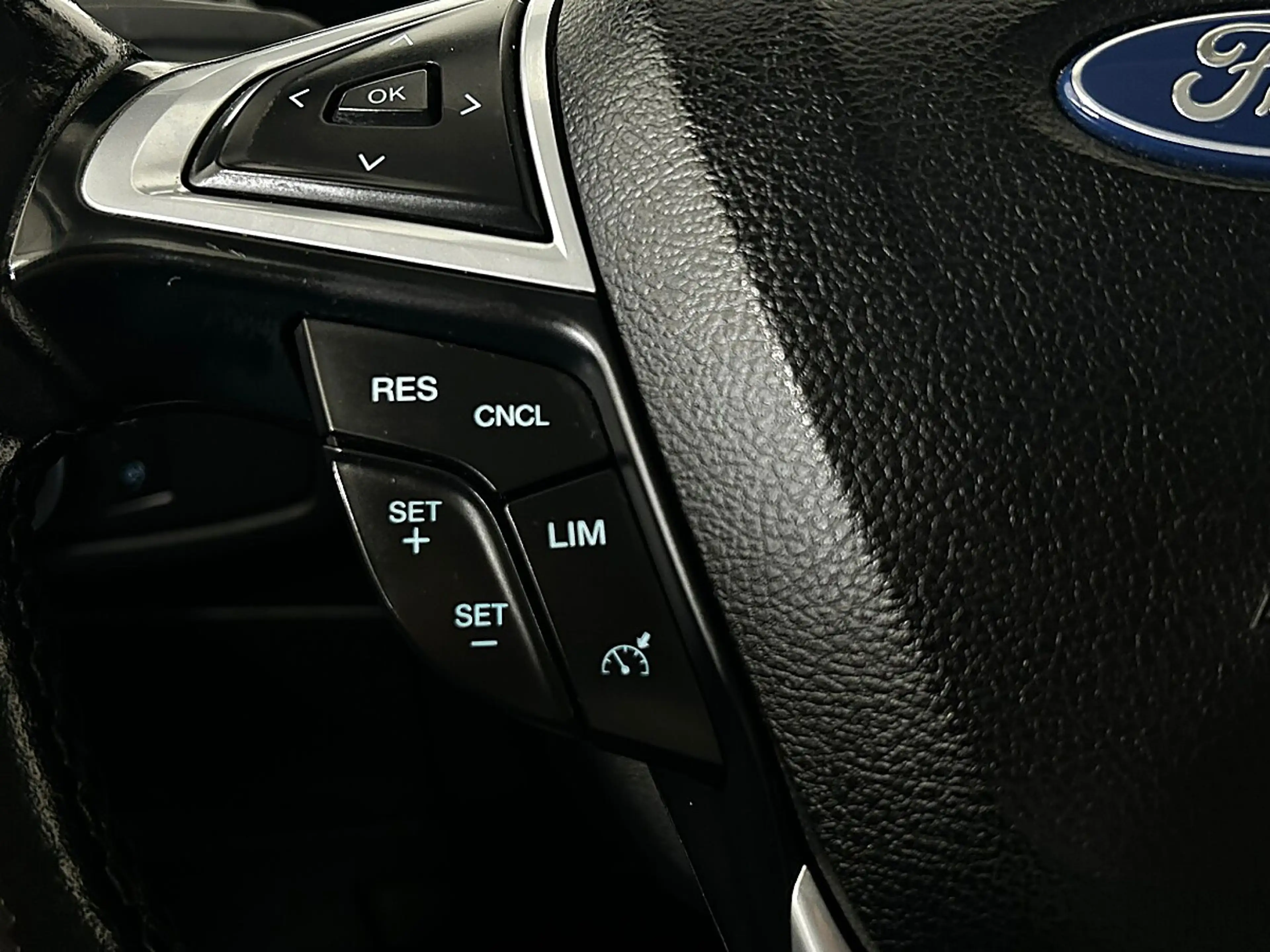 Ford Galaxy 2,0 EcoBlue Trend Aut. — photo 15