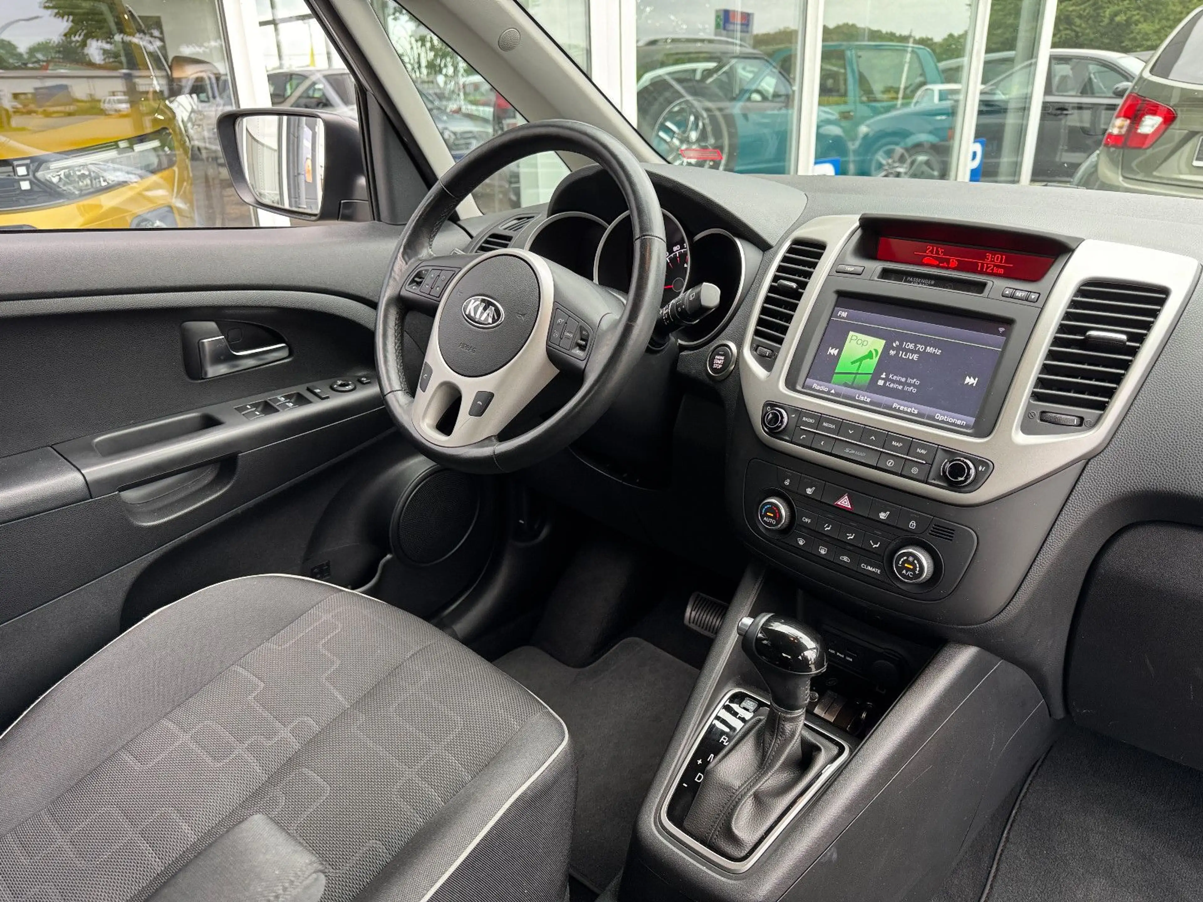 Kia Venga AUTOM. NAVI+CAM SITZHEIZ. PDC ALLWETTER — photo 11