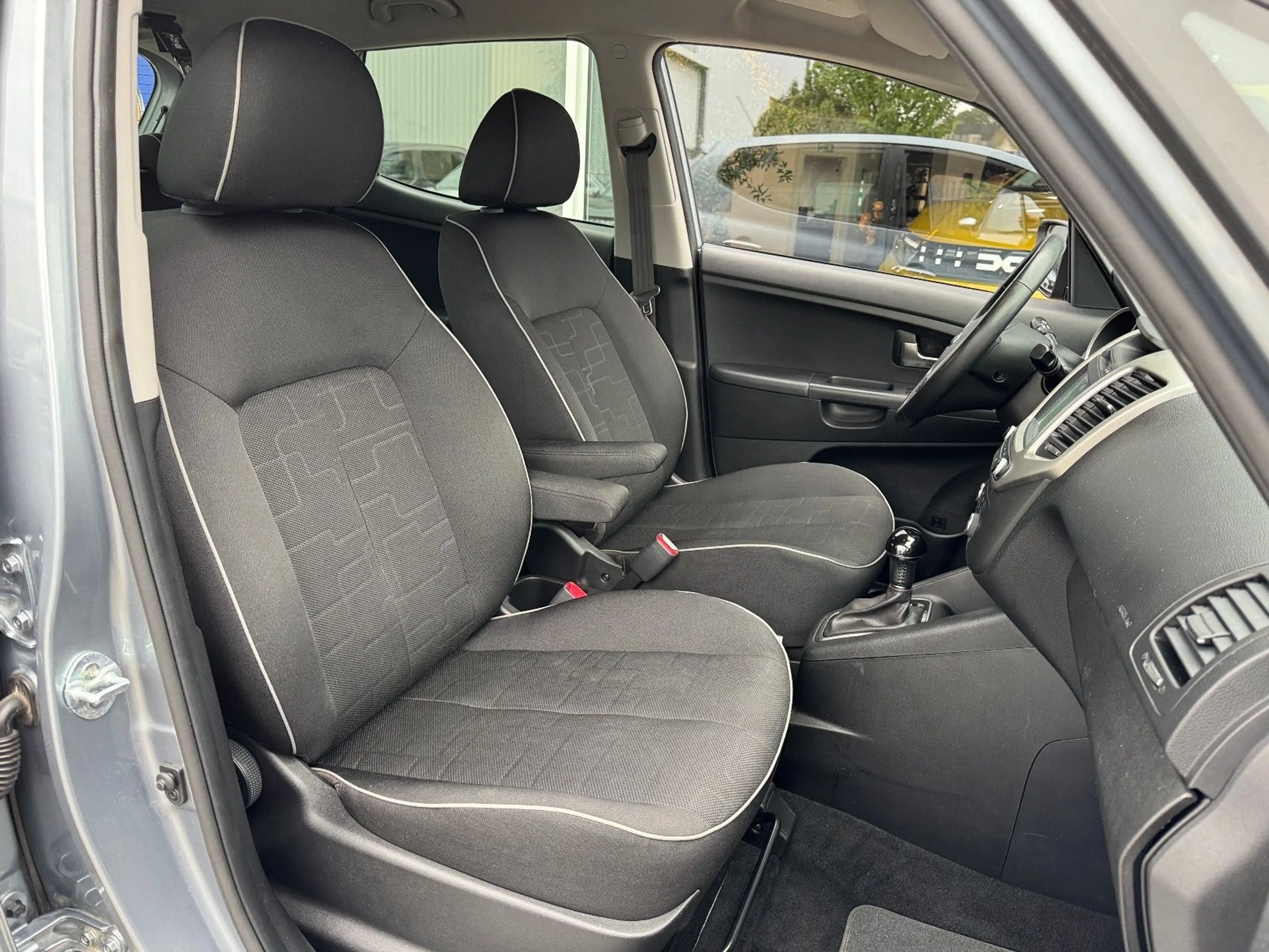 Kia Venga AUTOM. NAVI+CAM SITZHEIZ. PDC ALLWETTER — photo 13