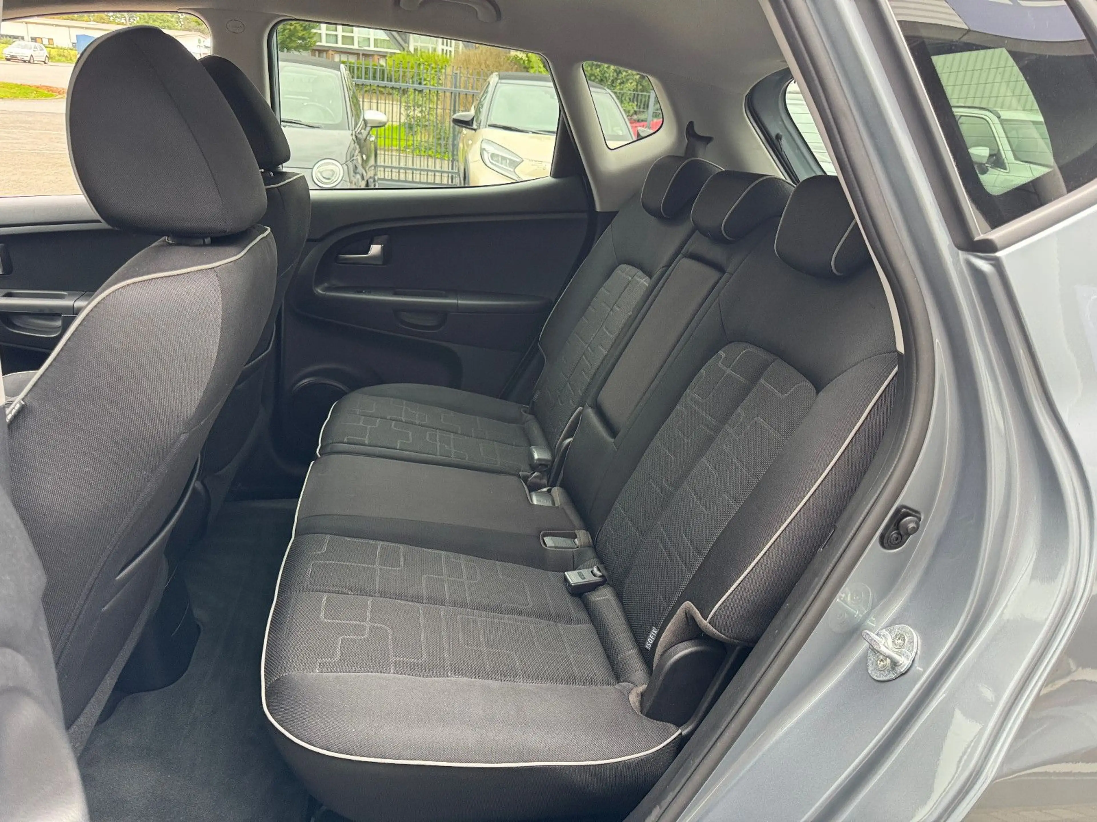 Kia Venga AUTOM. NAVI+CAM SITZHEIZ. PDC ALLWETTER — photo 14