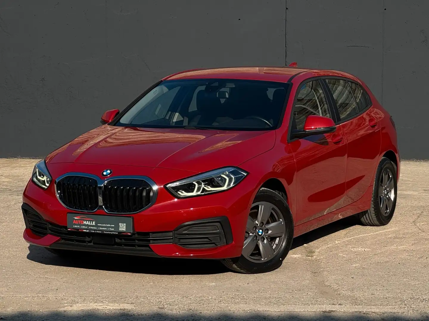 BMW 118 i Advantage Kamera CarPlay LC Prof. LHZ SHZ Rot - 1