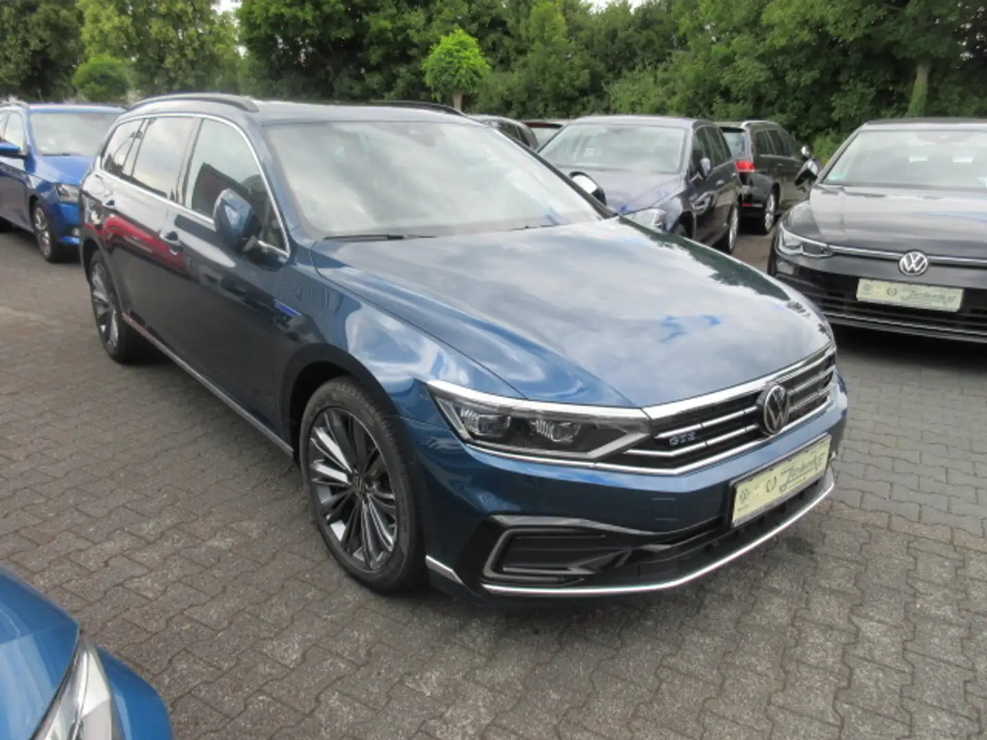 Volkswagen Passat Variant GTE 1.4 TSI eHybrid NAVI PANORAMA IQ LIGHT STANDHE Blau - 1