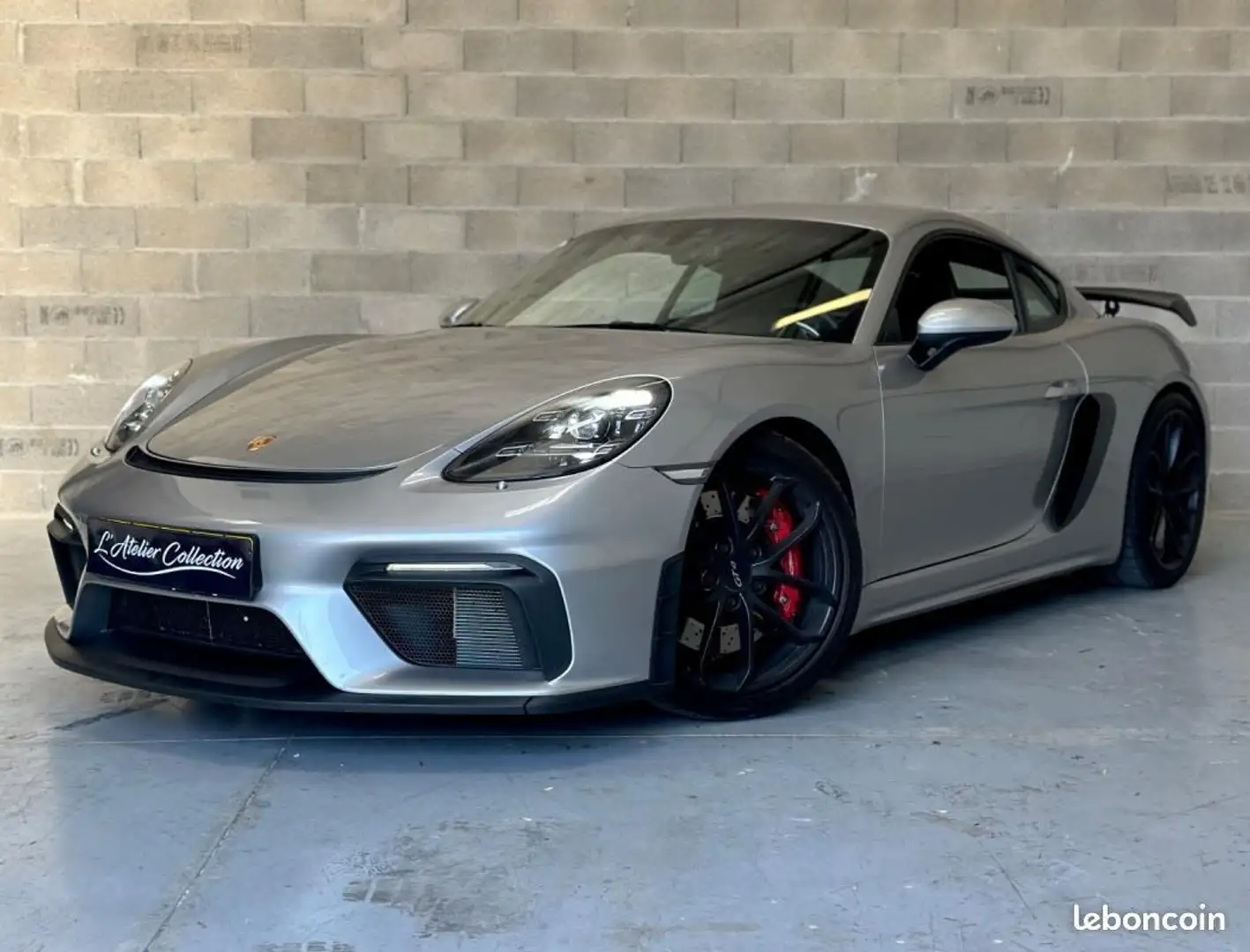 Porsche 718 Cayman GT4 PDK 2eme main GARANTIE APPROVED Stříbrná - 1