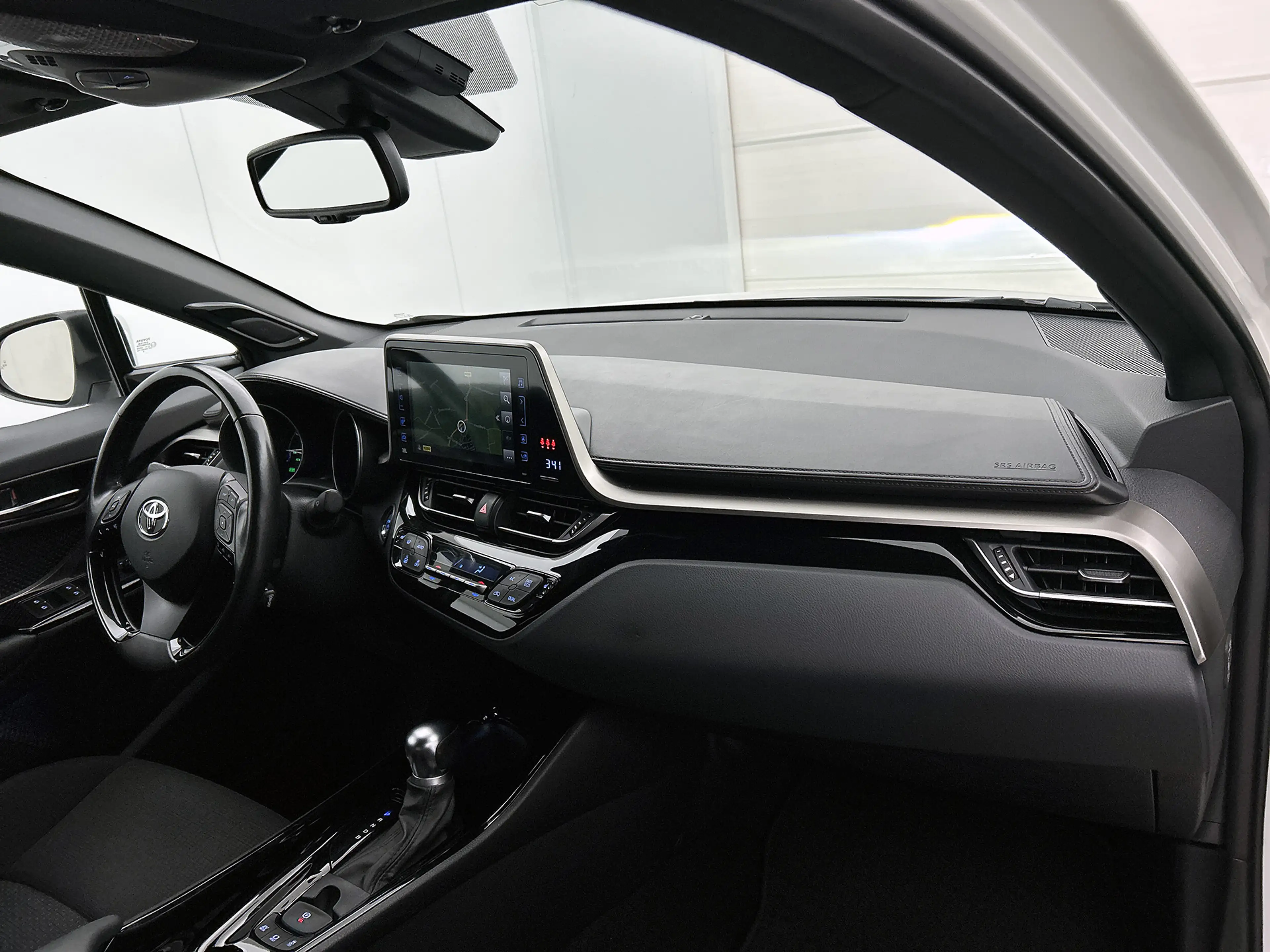 Toyota C-HR 1.8 Hybrid Style Ultimate | Navigatie | JBL | Stuu — photo 6