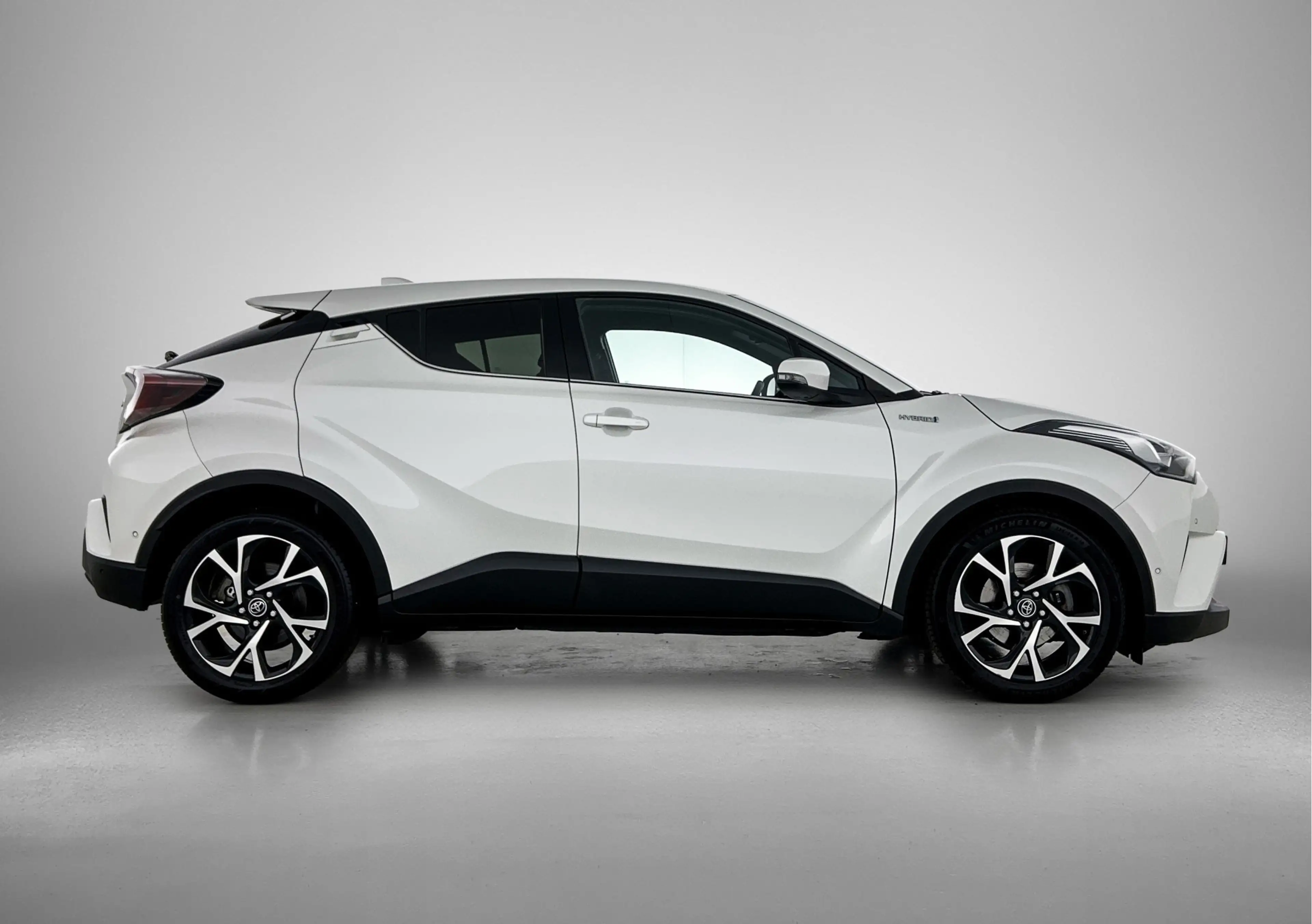 Toyota C-HR 1.8 Hybrid Style Ultimate | Navigatie | JBL | Stuu — photo 12