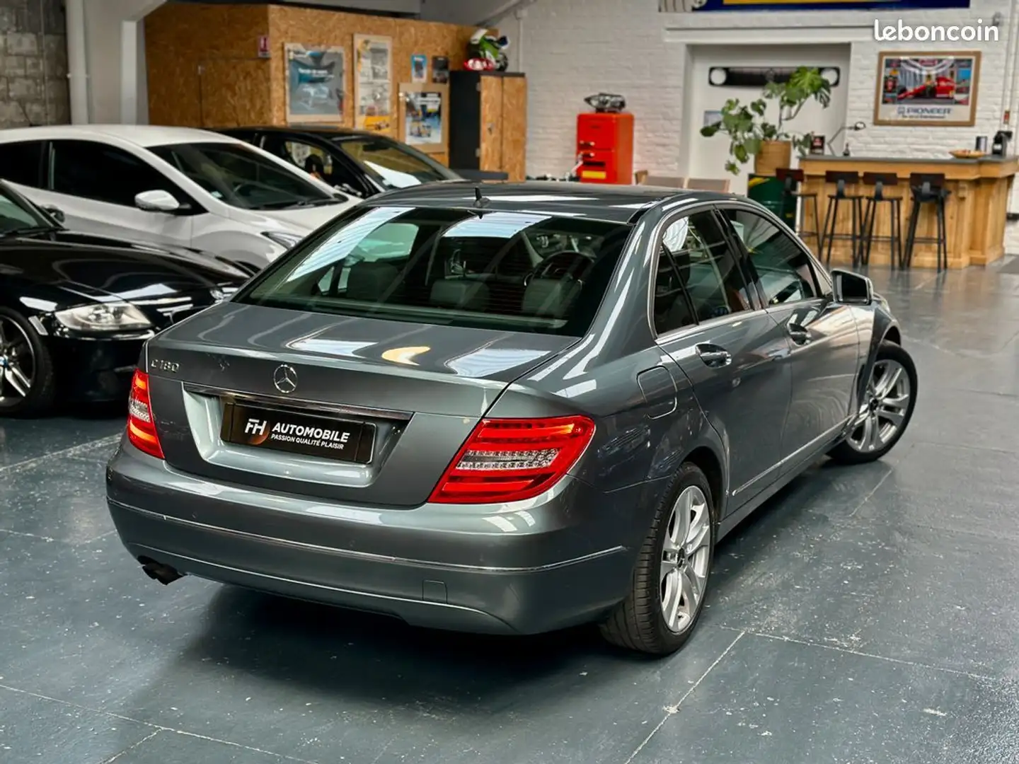 Mercedes-Benz C 180 Mercedes C180 Historique d’entretien complet Etat  Gris - 2