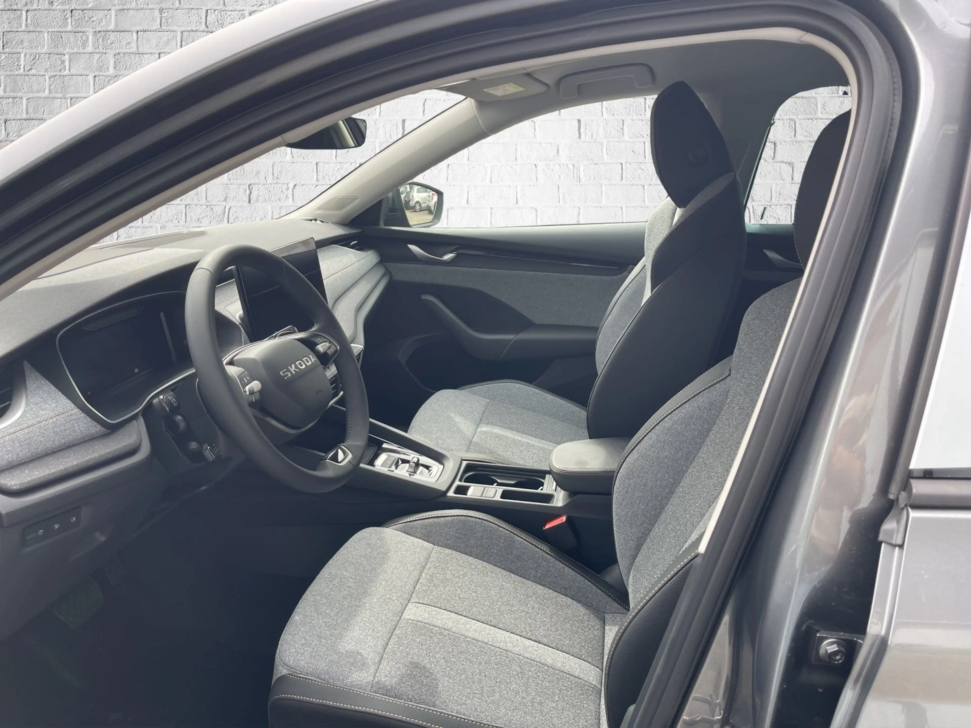 Skoda Octavia Combi 2.0 TDI DSG Automatik - Balance — photo 9