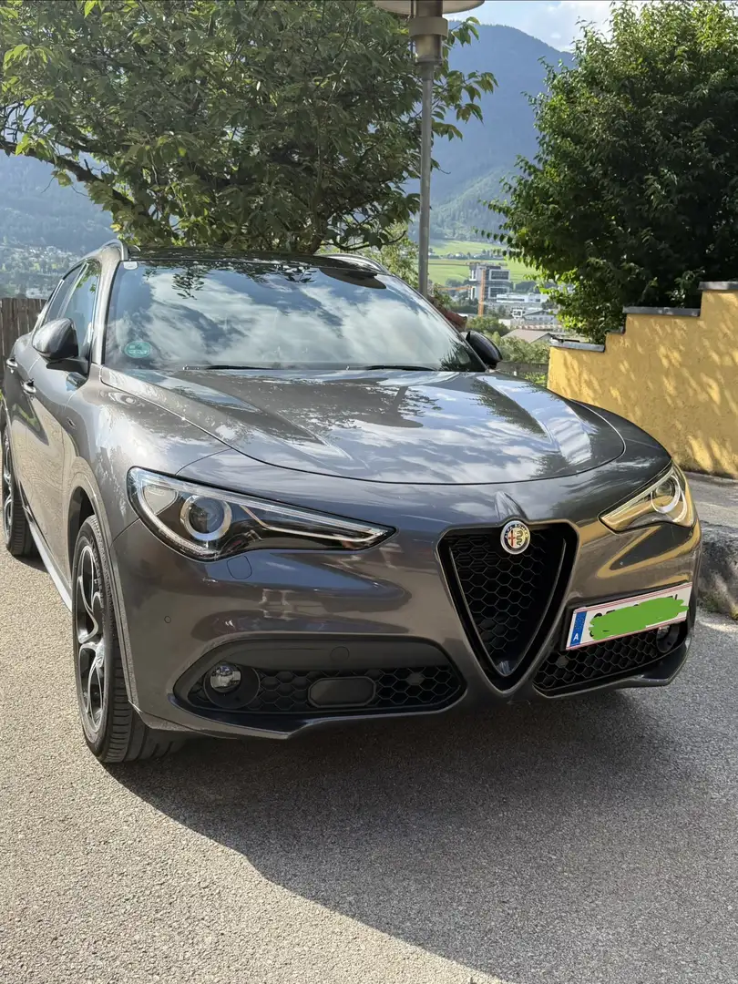 Alfa Romeo Stelvio Veloce 2.2 Q4 Diesel | PANO | AHK | 8 Reifen - 2