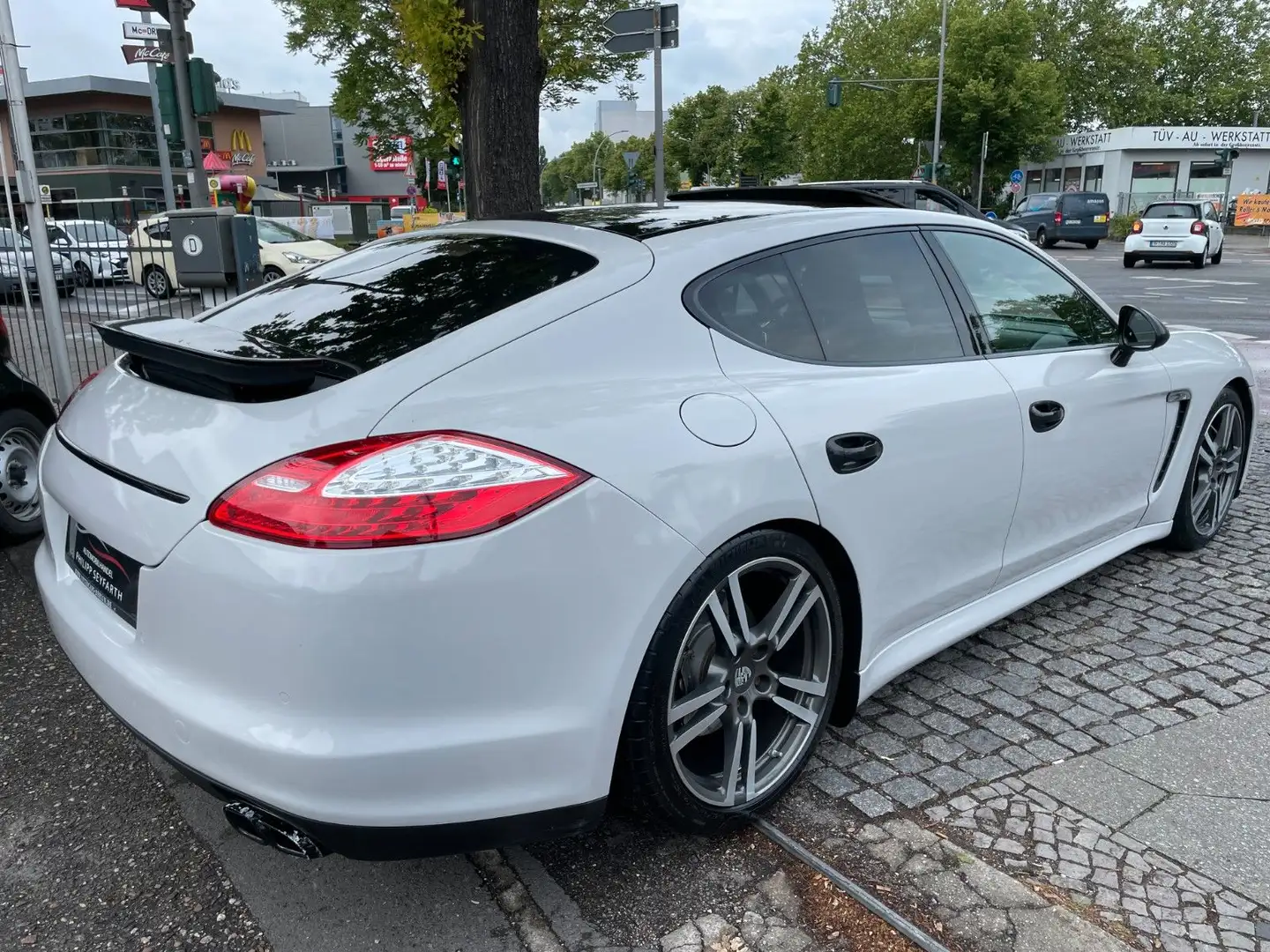 Porsche Panamera 4S 4.8 V8*VOLLAUSSTATTUNG* Grau - 2