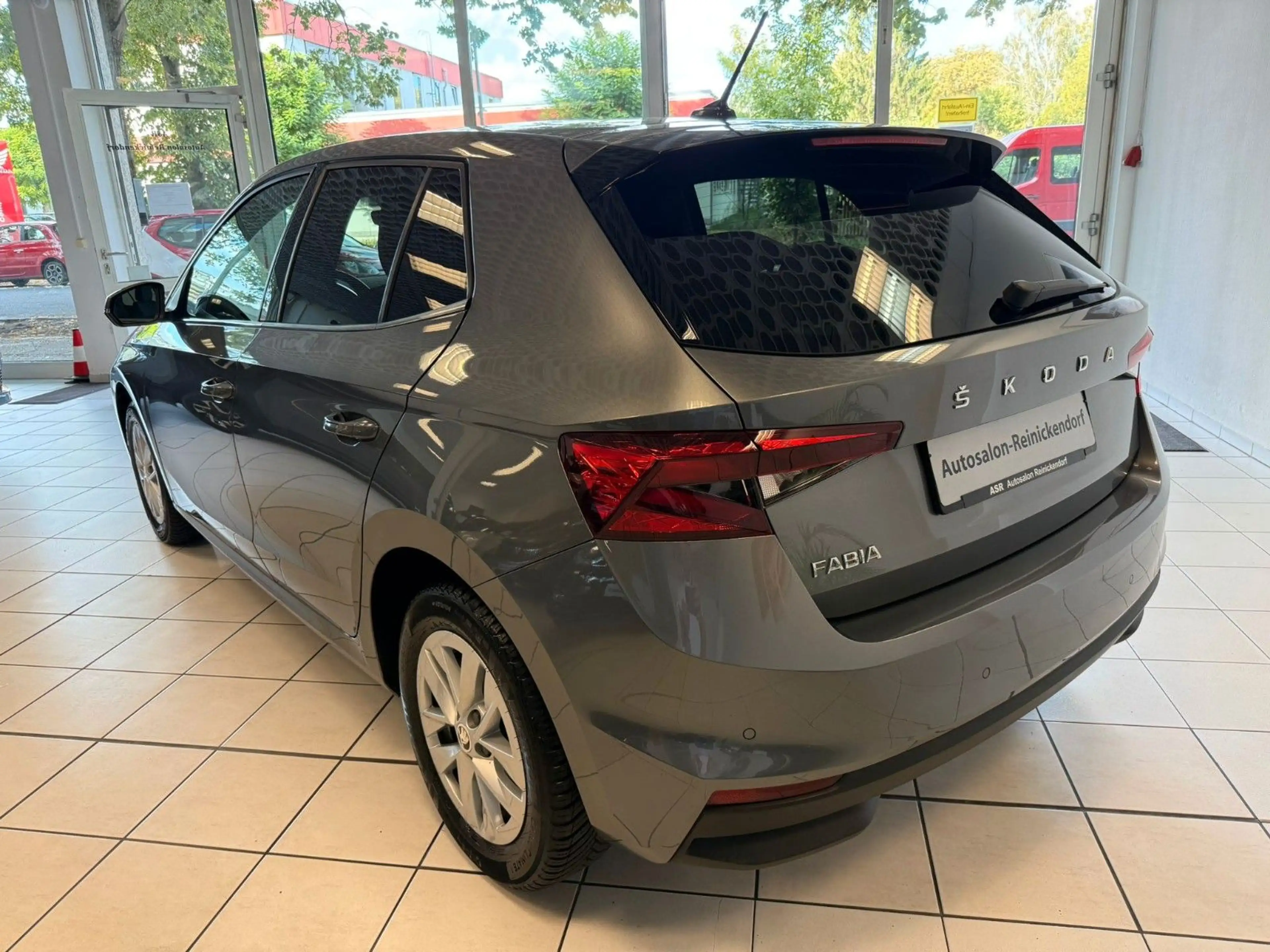 Skoda Fabia 1.0 TSI DSG Style — photo 2