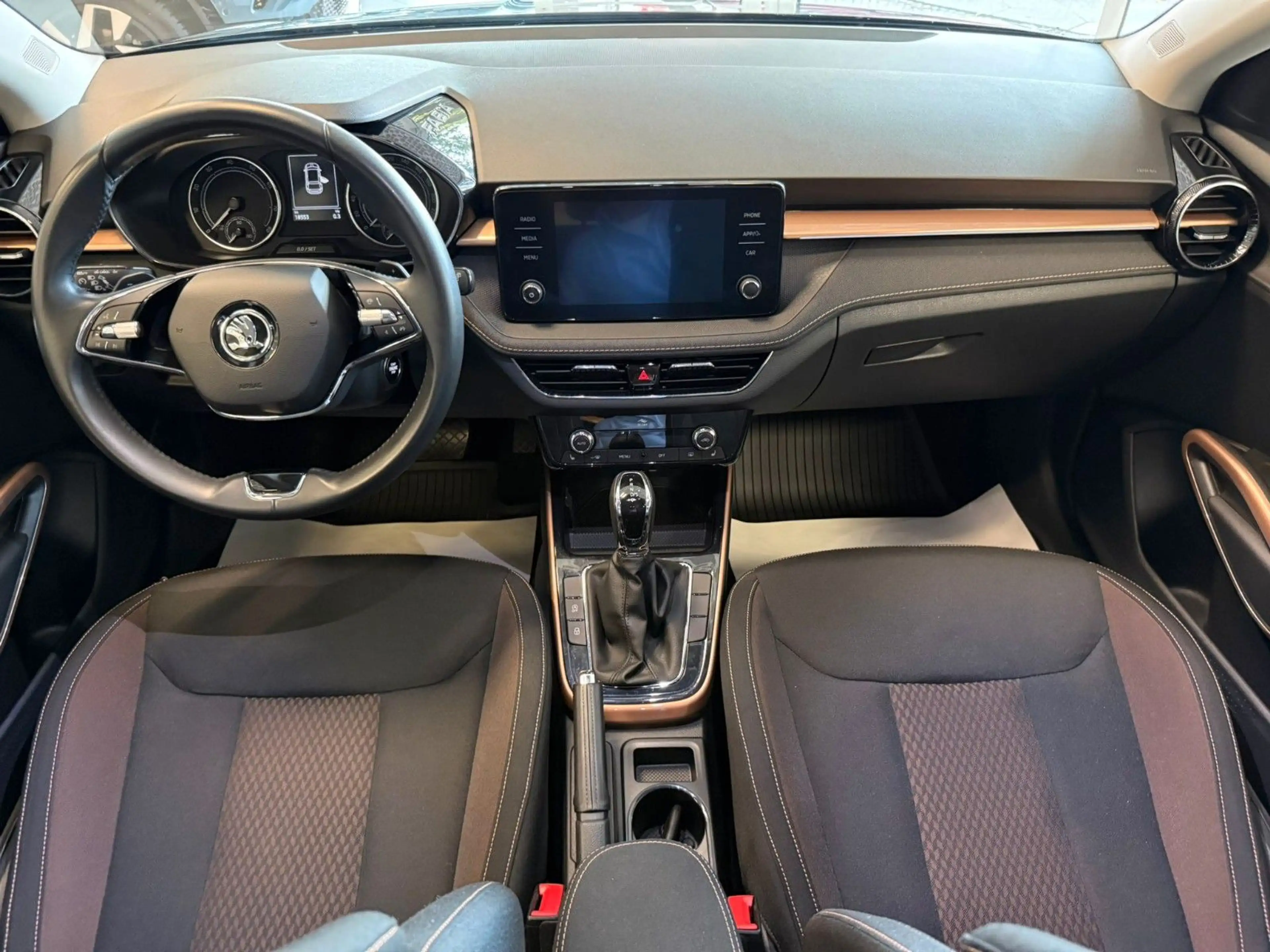 Skoda Fabia 1.0 TSI DSG Style — photo 10